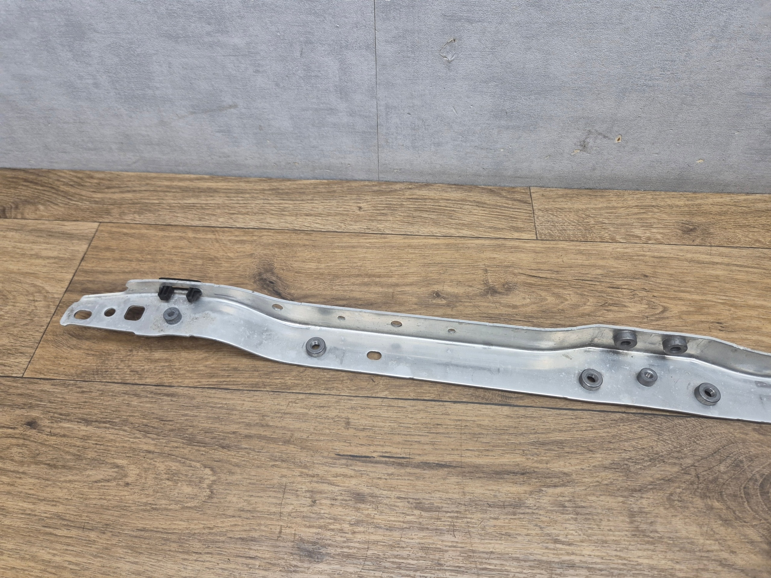 BMW 3' G20 G21 2' G42 wall support front front upper sider 7422285