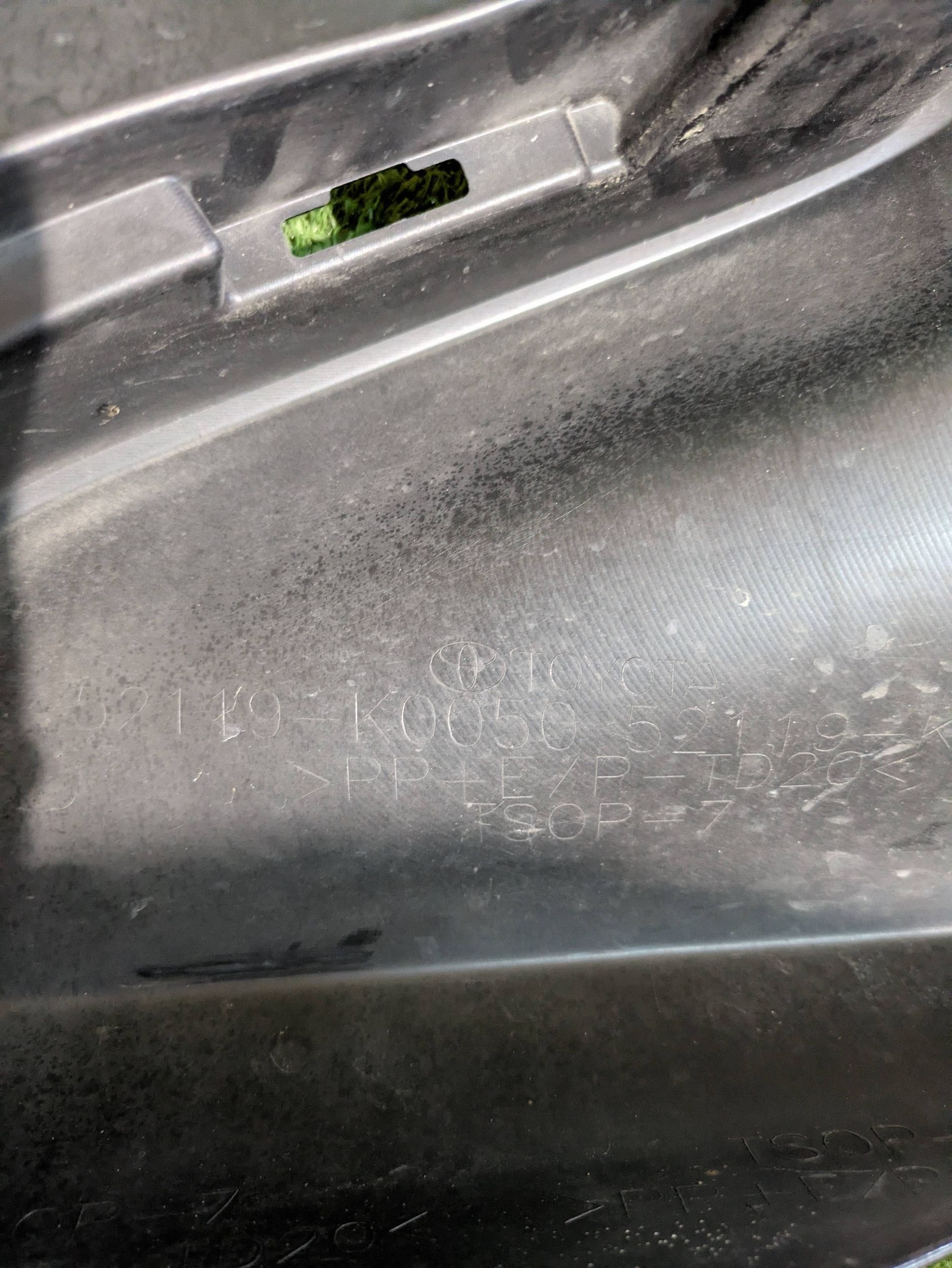 front bumper front TOYOTA YARIS IV 20- NR.Z9227