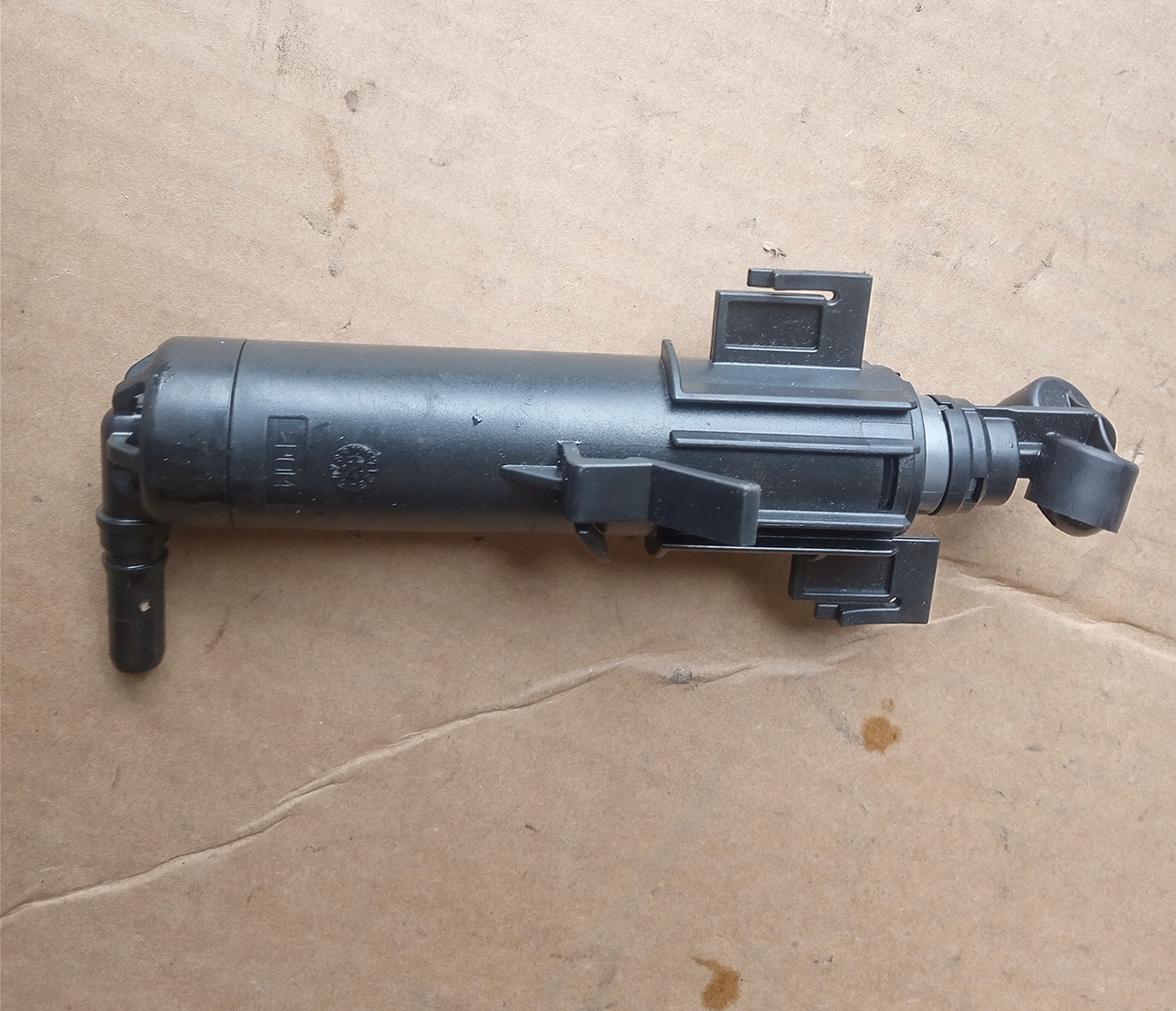 8T0955102D - Омивач фар AUDI A5 передній правий