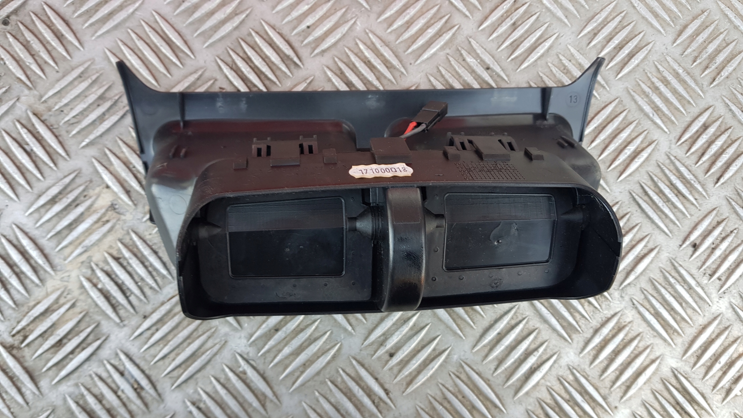 MERCEDES W208 grid central air conditioning devices