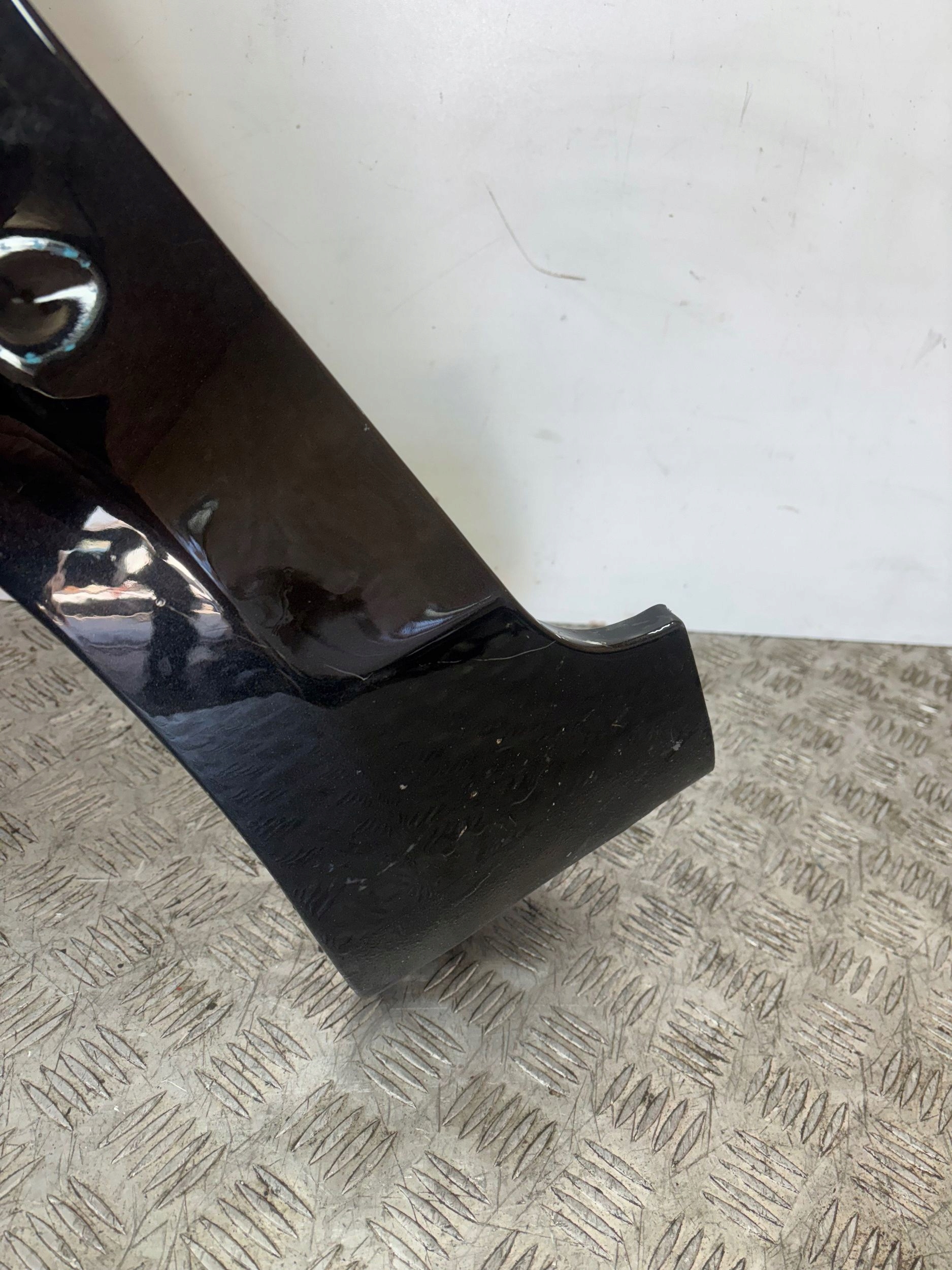 fender front front left SUZUKI SWIFT MK7 10