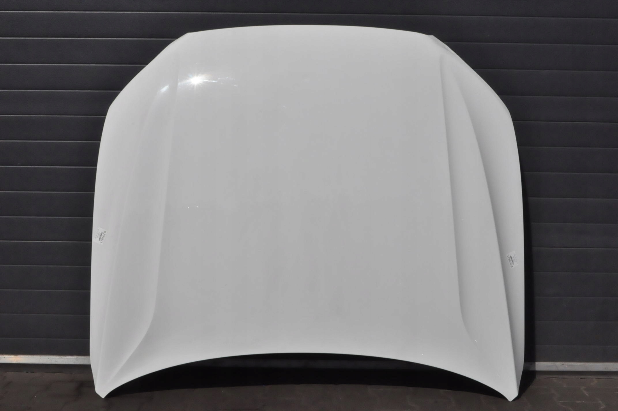 VOLVO XC60 II MASKA POKRYWA KOMORY SILNIKA 614