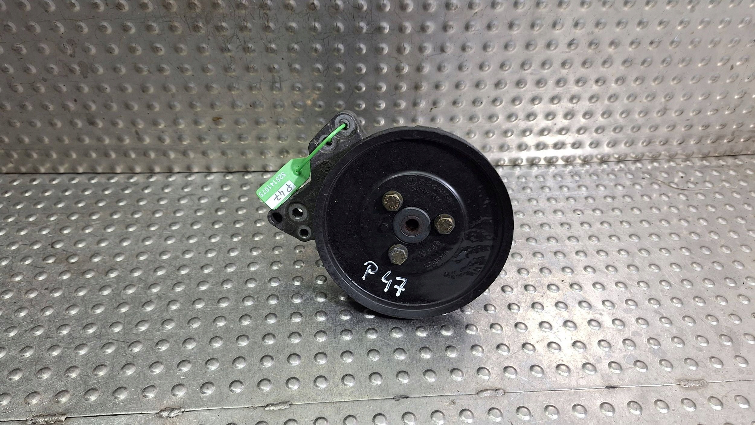 servo pump 1095749 7691974518 BMW SERIA 5 E39 M57