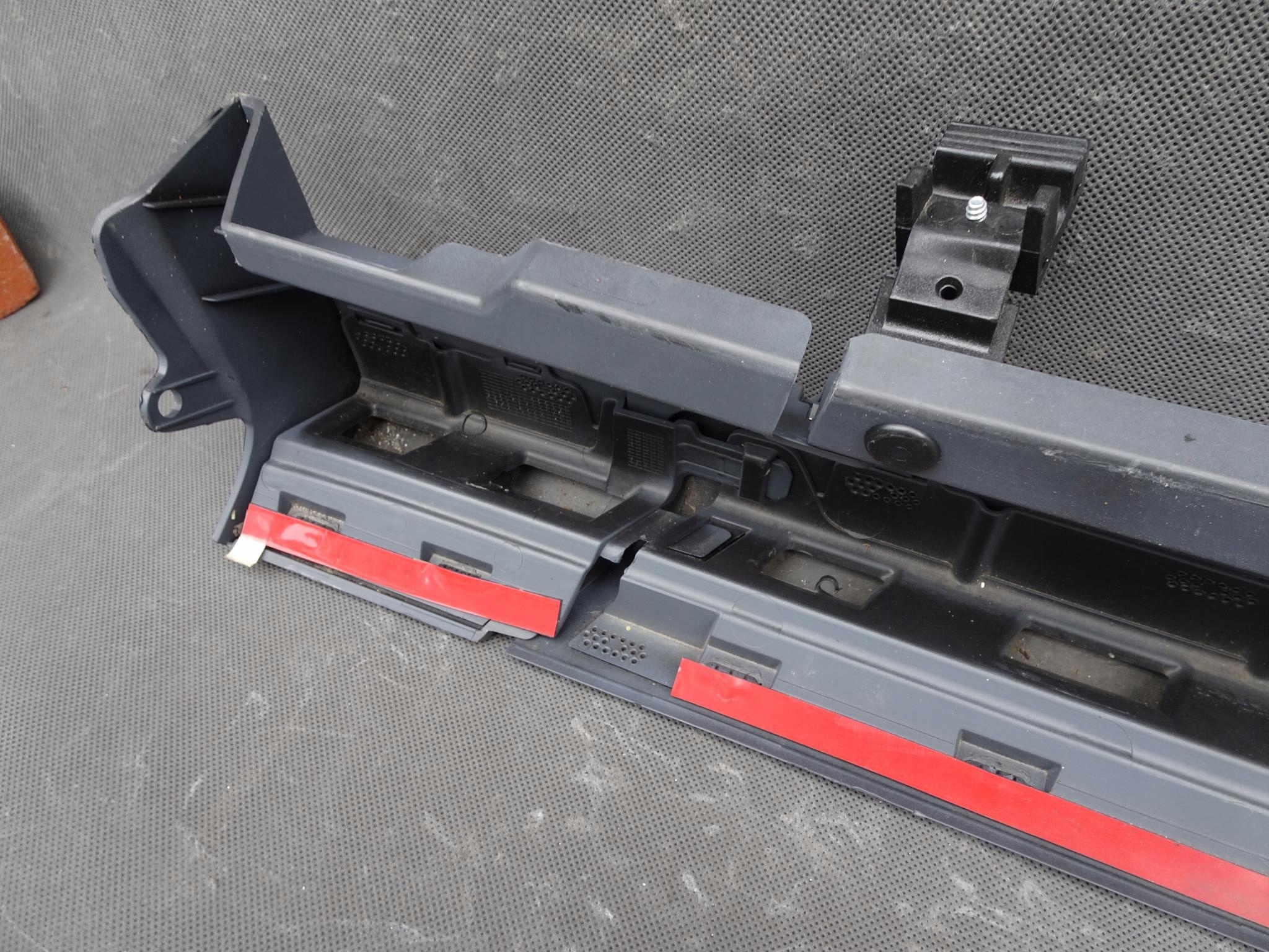 opel oe 39004719 молдинг порога