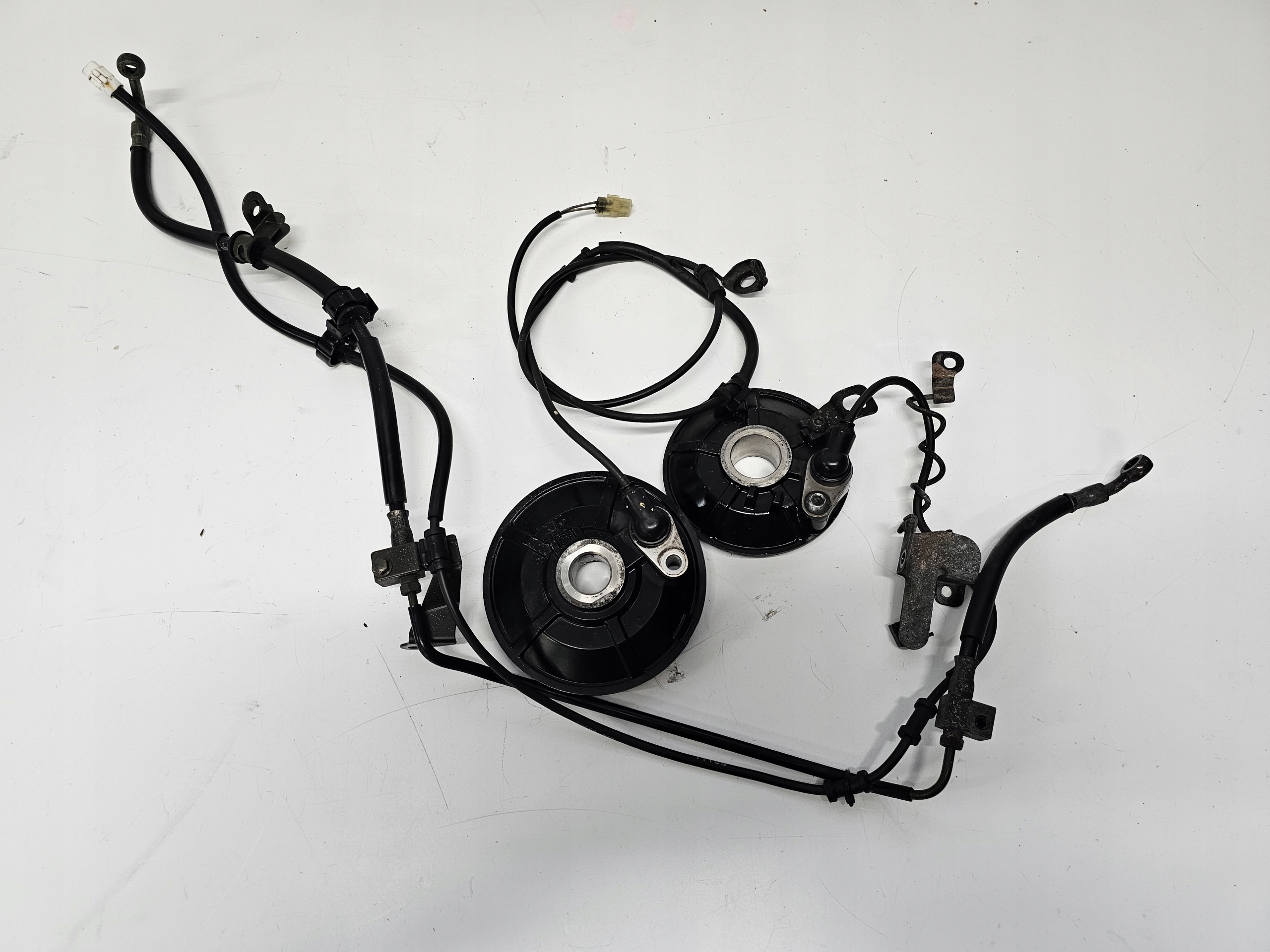 Yamaha TDM 900 czujnik Abs czujniki