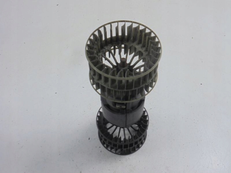 MERCEDES 1217 WENTYLATOR DMUCHAWA 0130063029