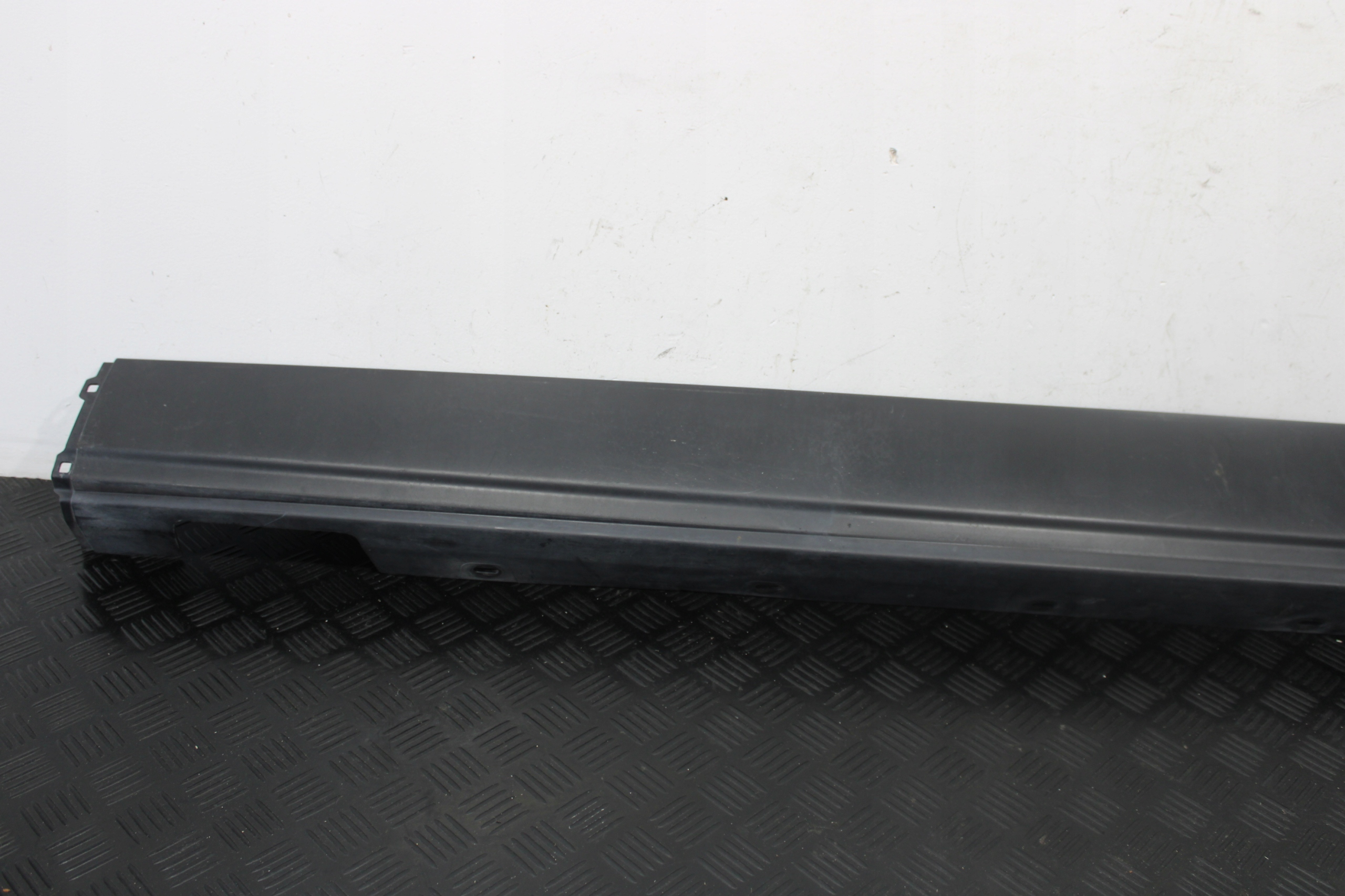 cap threshold threshold right LAND ROVER DISCOVERY V 5 L462 CPLA-101D56-AA