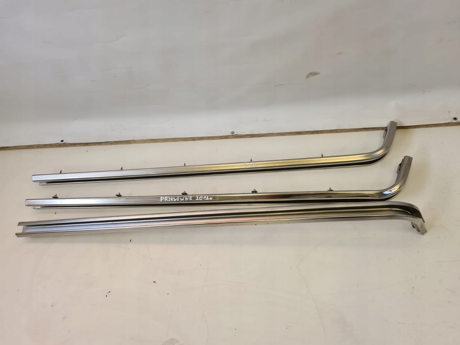 SZYNA PROWADNICA DRZWI PRZESUWNYCH TRANSIT MK8 Part manufacturer Ford OE