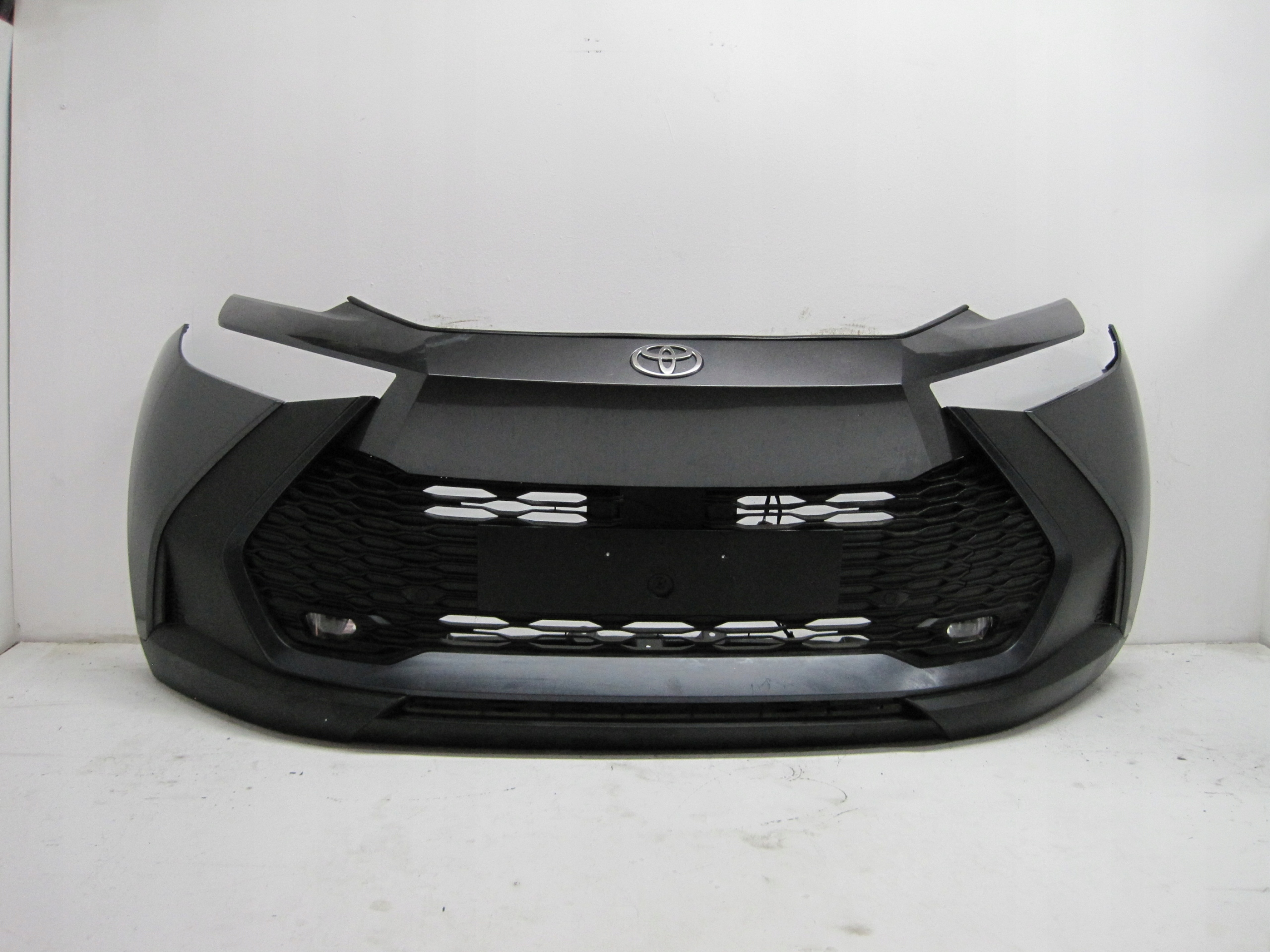 bumper TOYOTA CHR II 24R below RADAR front front