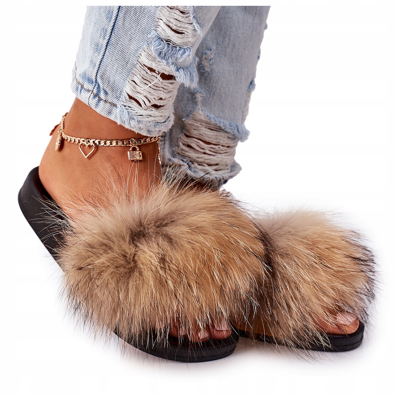 

Klapki z Naturalnym Futerkiem Camel Elsa r.40