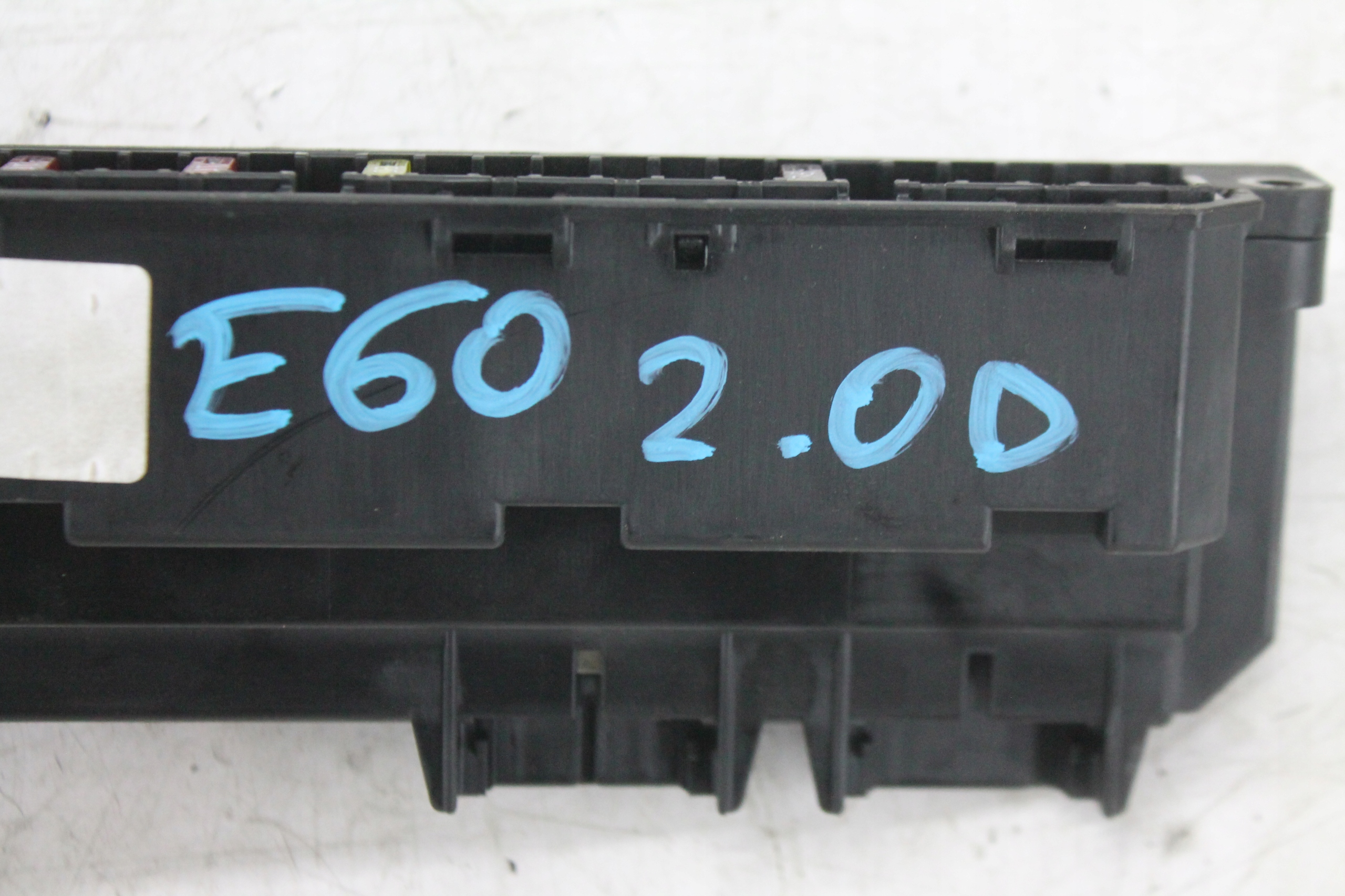 Module fusibles 6957330 BMW E60 E61 03-10