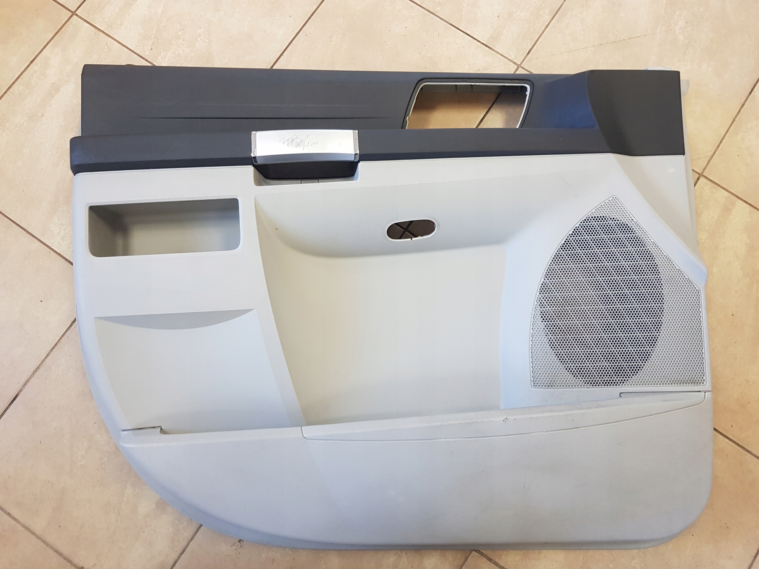 ОБИВКА ДВЕРЕЙ CHRYSLER VOYAGER TOWN&COUNTRY