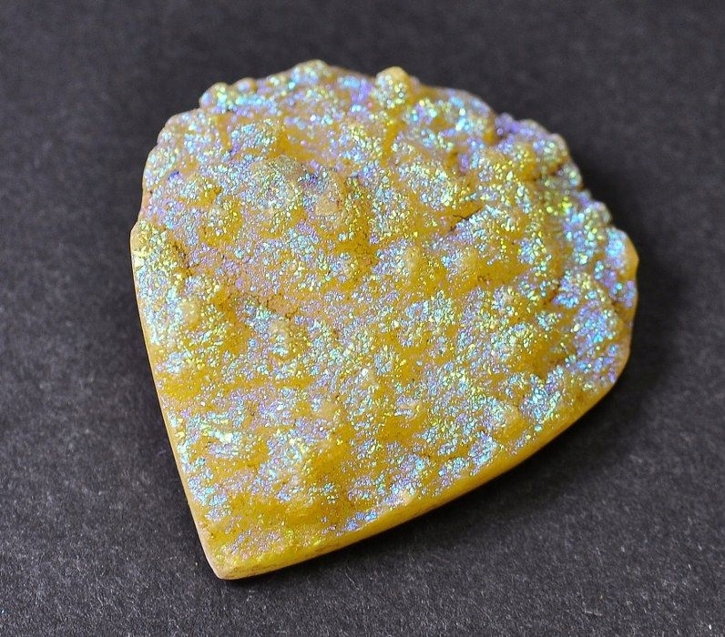 Vlasy opalizující slza 31,5x27,5 mm