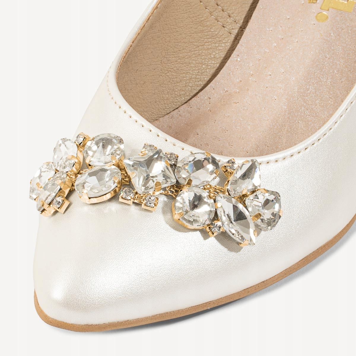 BRILU CZÓŁENKA NA KLOCKU Z OZDOBĄ IVORY 39 Płeć kobieta