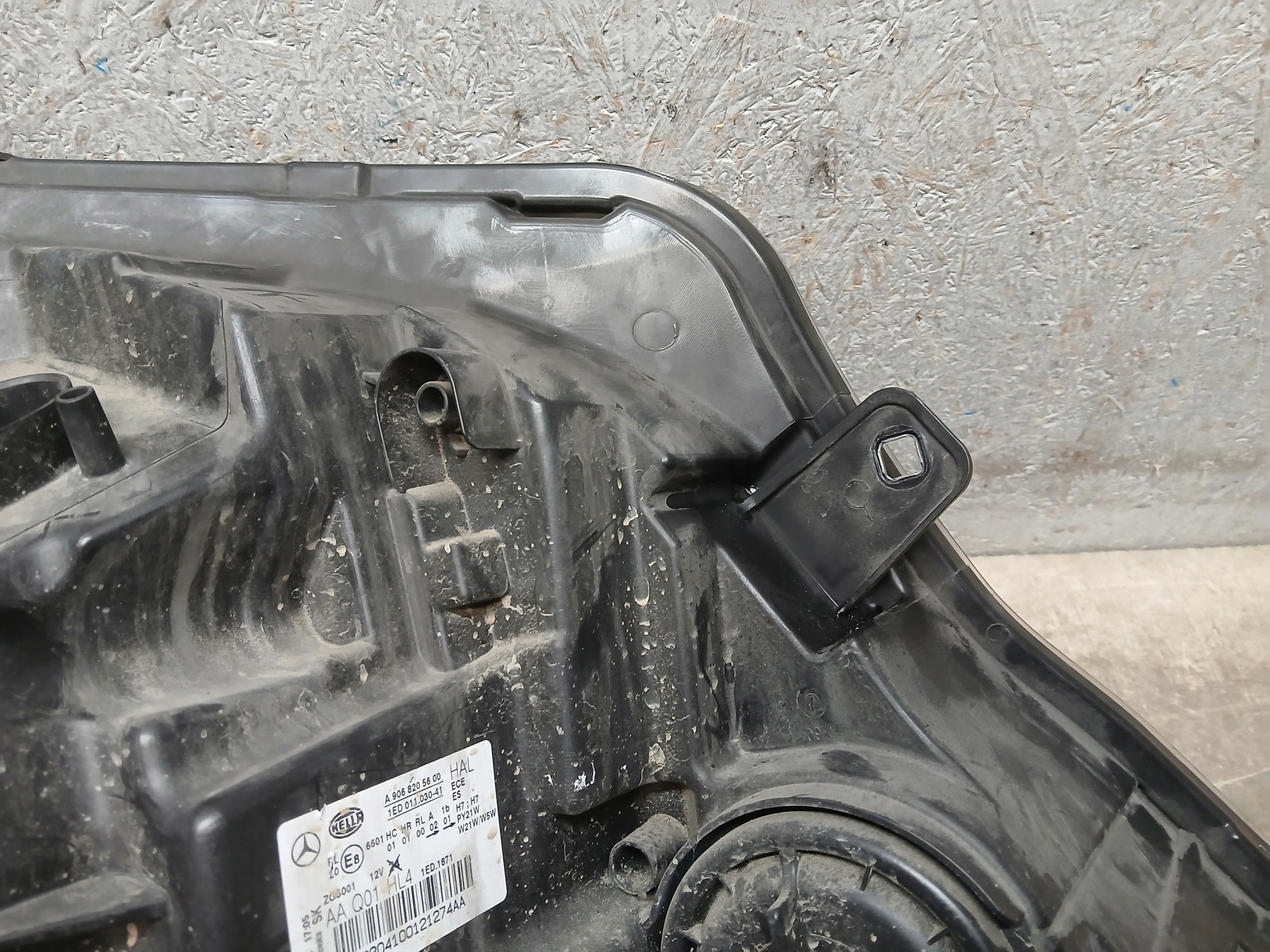 light front left MERCEDES SPRINTER W906 LIFT 14- A9068205600