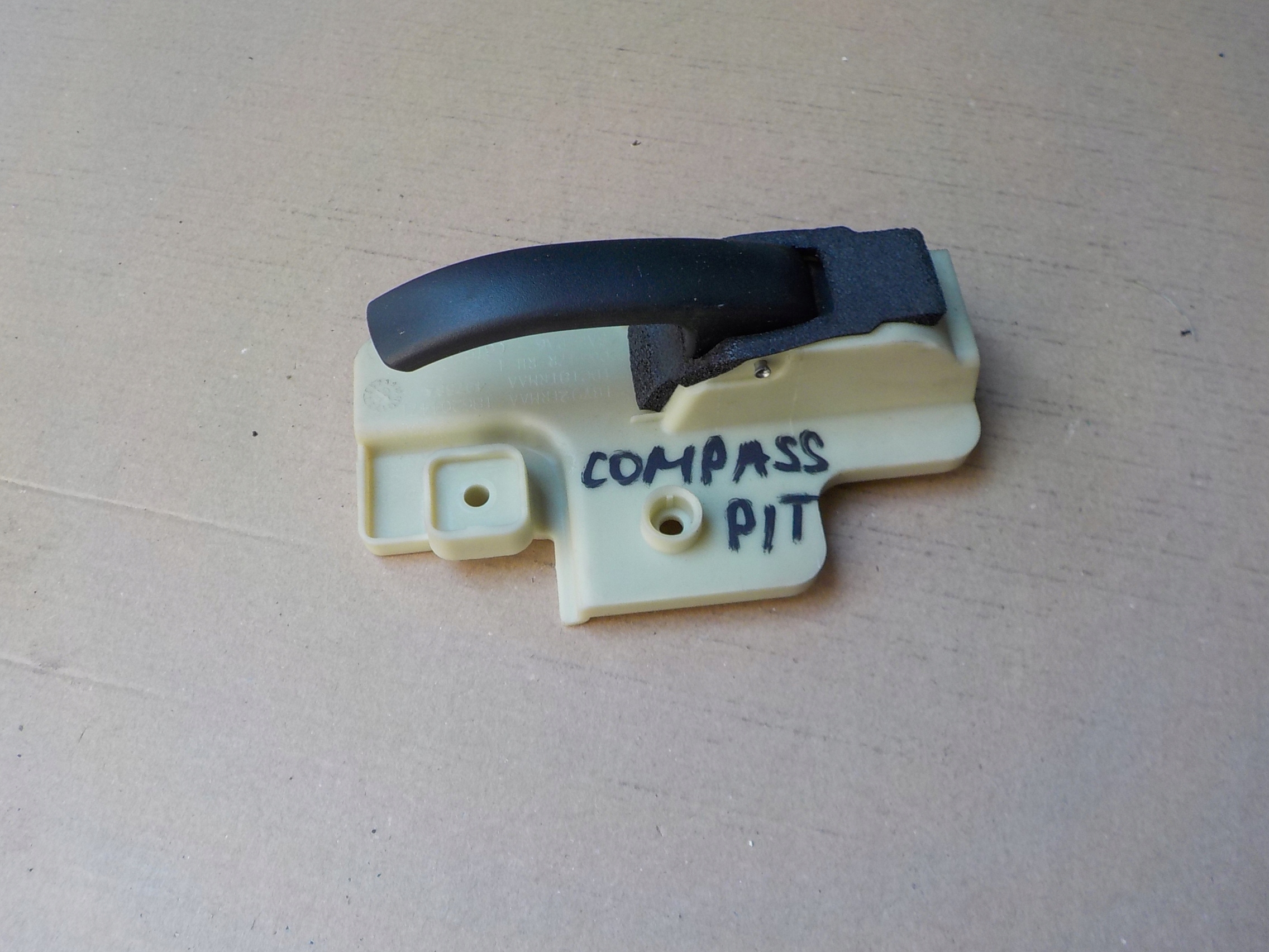 ручка двери задняя правая Compass и 2007r