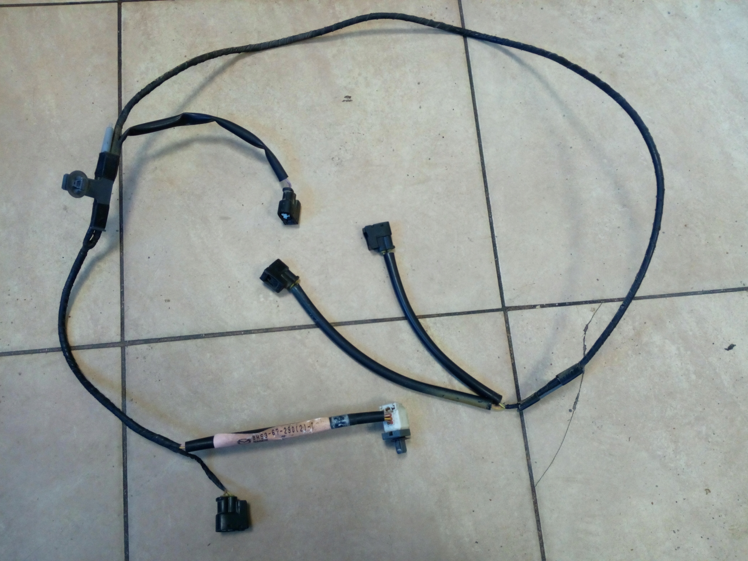 BHS3-67-290 - УСТАНОВКА ДЖГУТА PDC MAZDA 3 ОРИГ.*