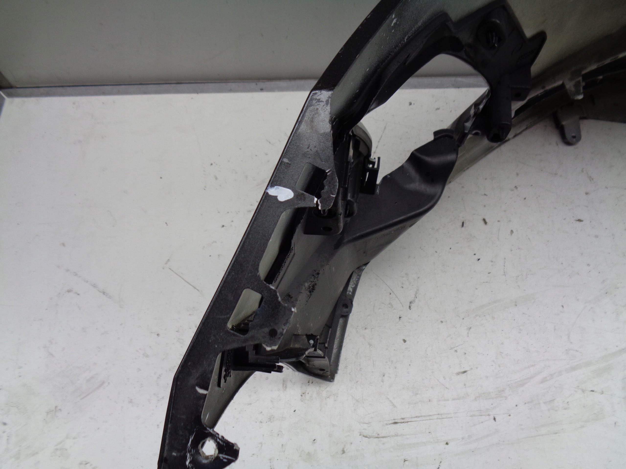 Frontstoßstange FORD FOCUS MK4 18- NR 35437