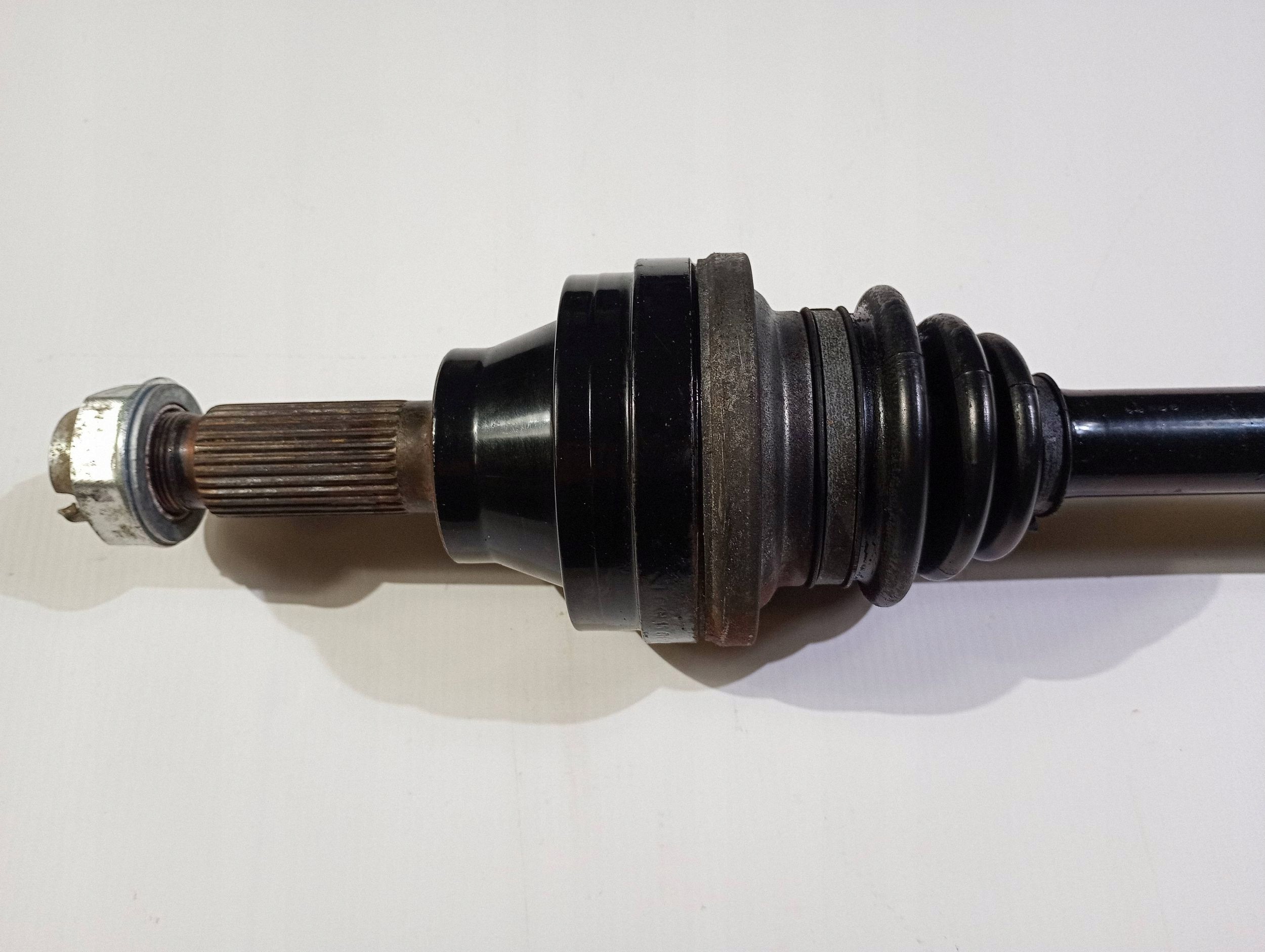 semi-axis rear part rear right left Maserati GranTurismo 2008r