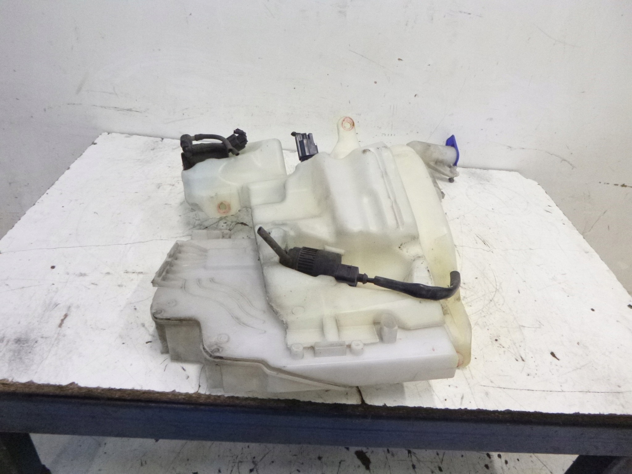 washer fluid tank Ford Mondeo MK4 S-Max Galaxy 6G91-12A659-AB