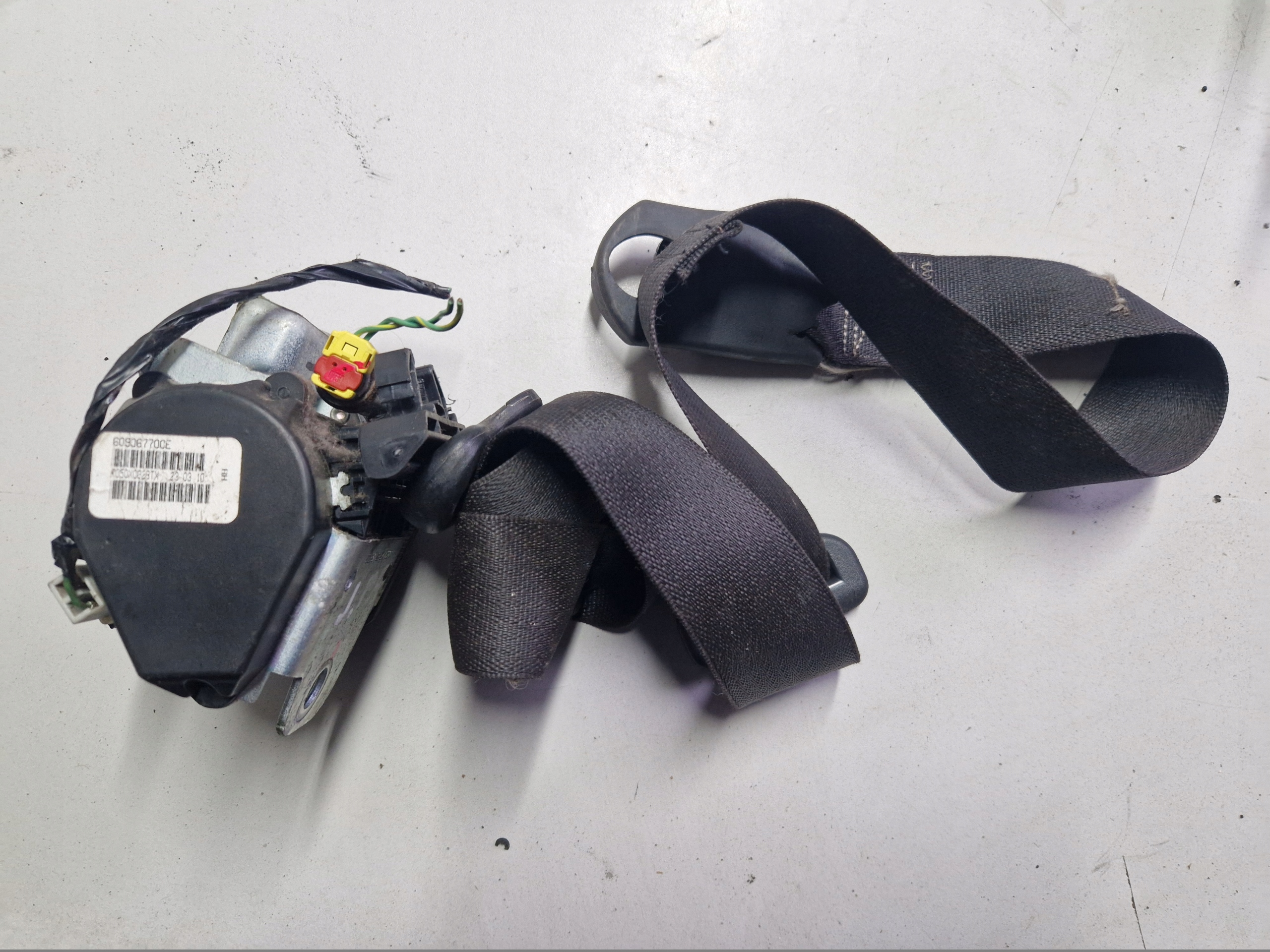 tension belt safety right front DODGE JOURNEY 60906770CE