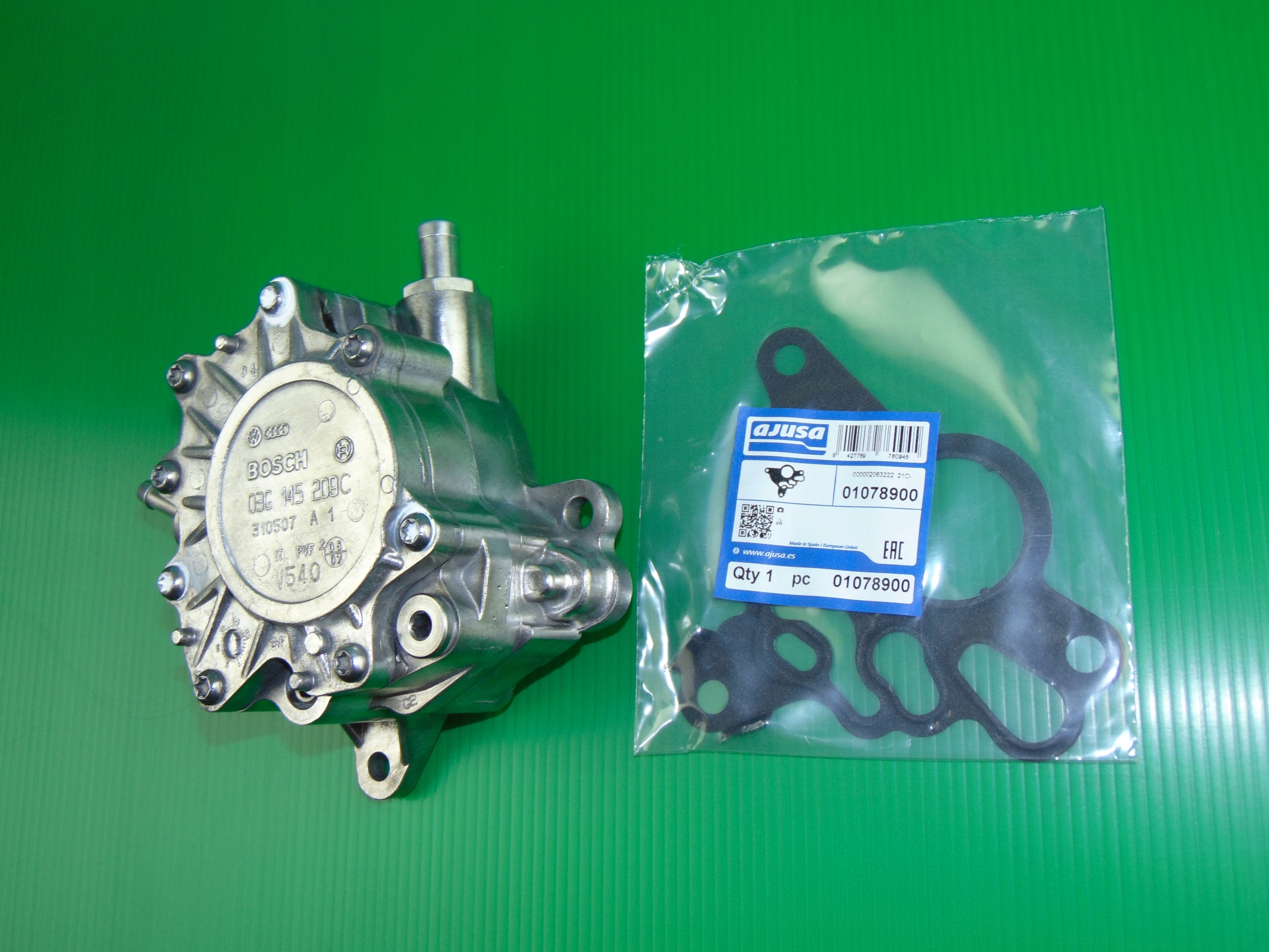 Oryginalna!!! Pompa Vacum paliwa 2,0TDI 16V 03G145209 + USZCZELKA Producent części Bosch