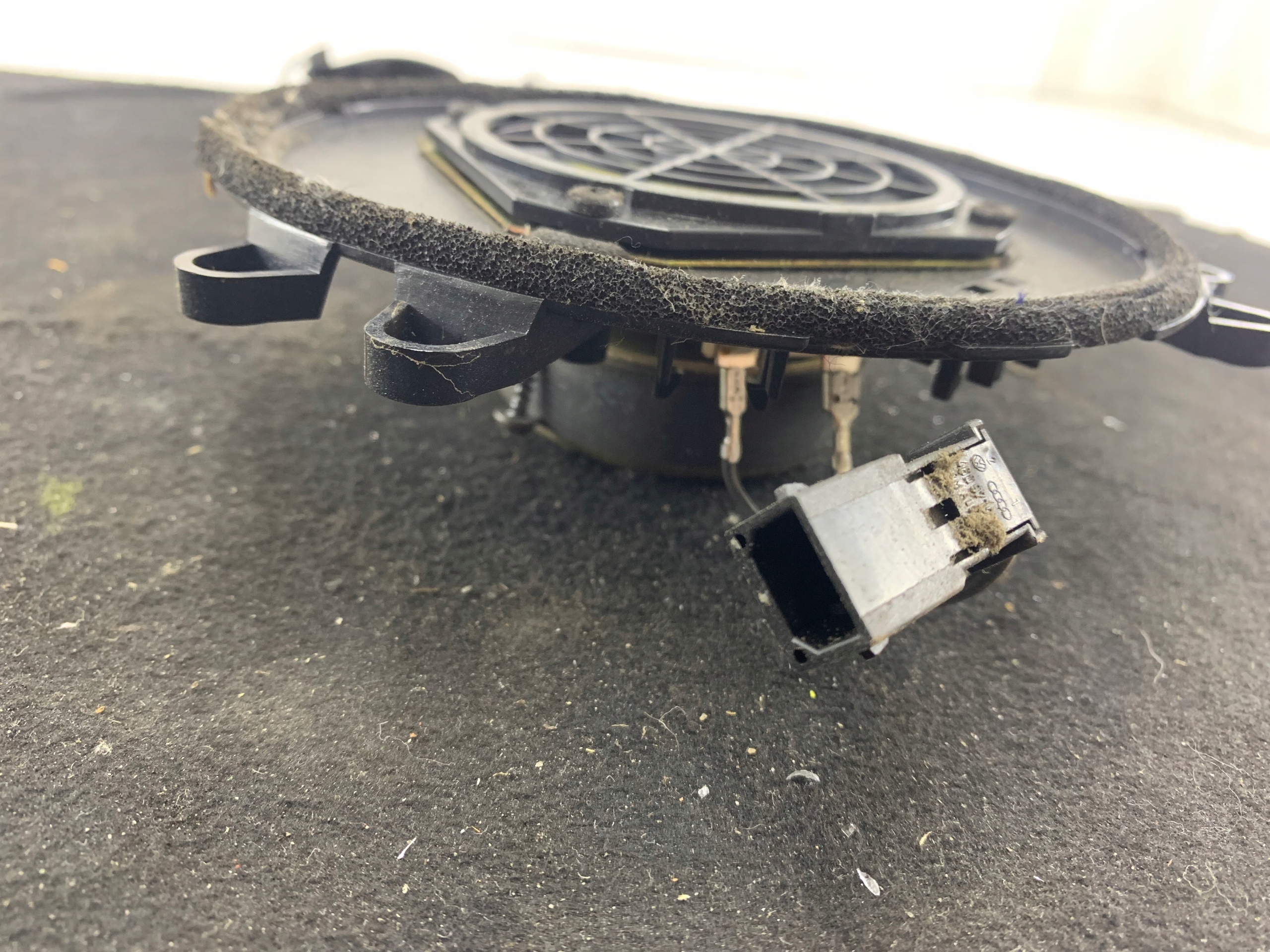 AUDI A3 8L speaker door rear part BOSE 8D0035412A