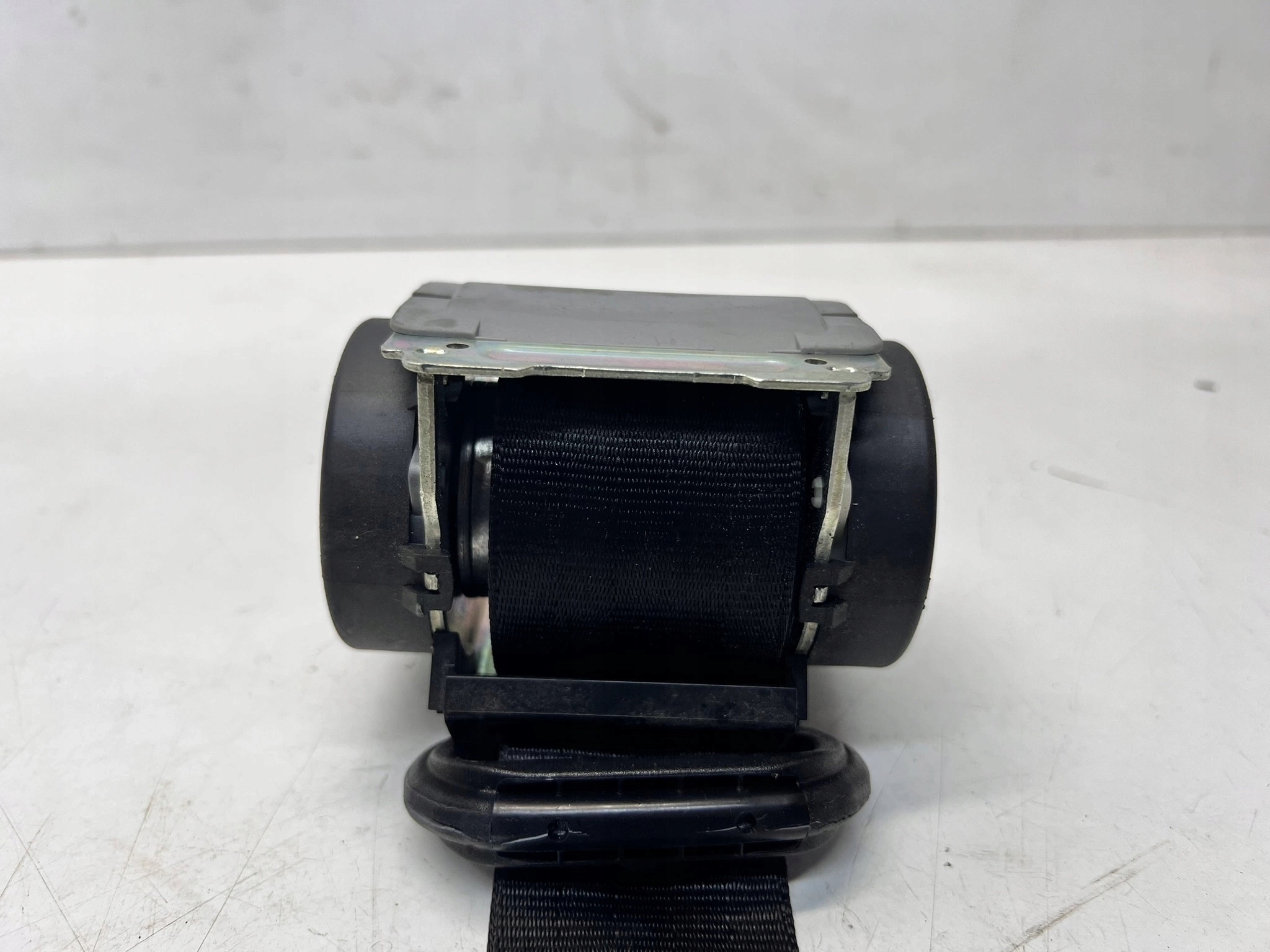 Gurten Sicherheits mitte heck AUDI A4 B7 8E5857807K