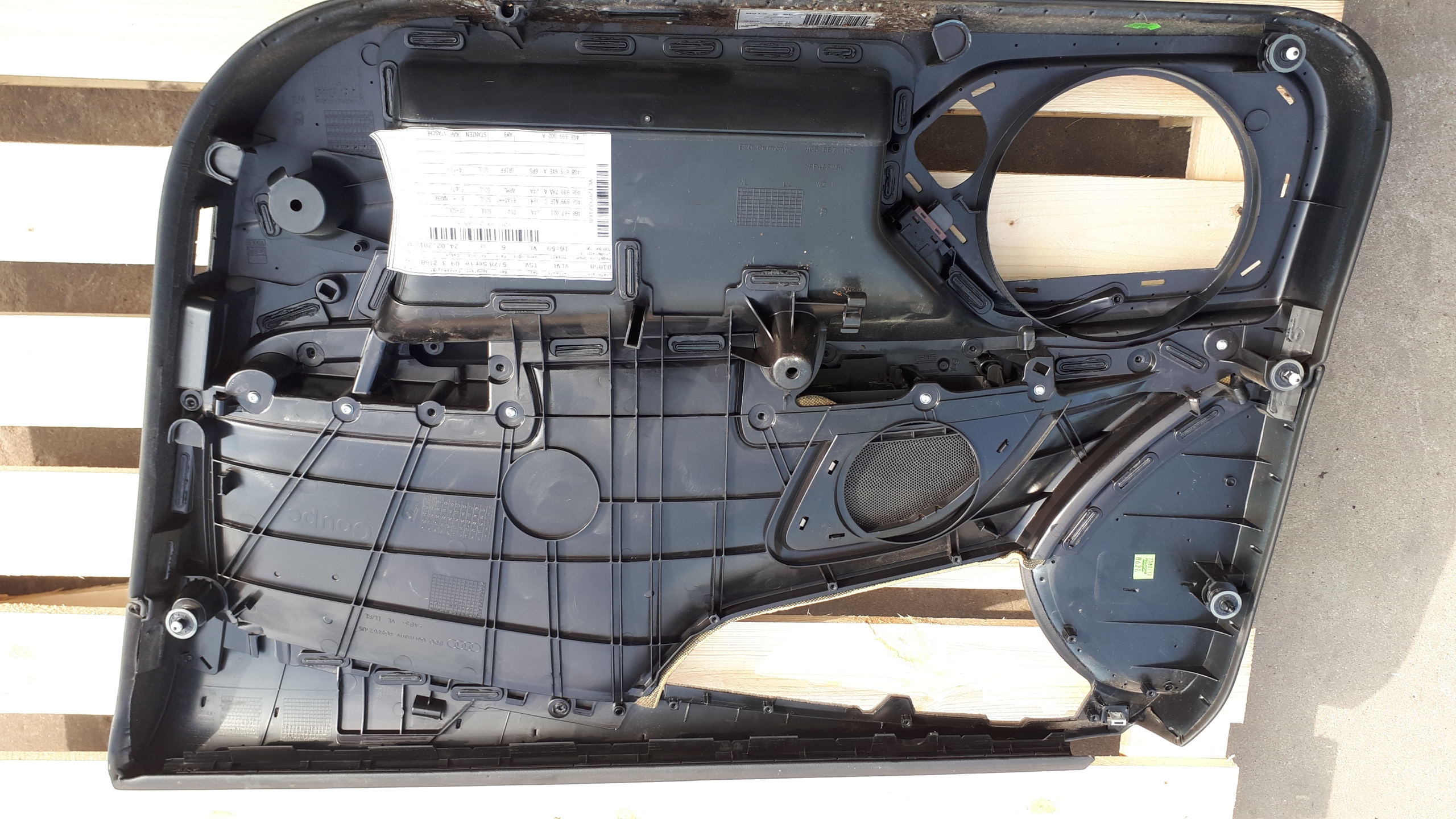 A7 4G side upholstery door left front 4G8867021