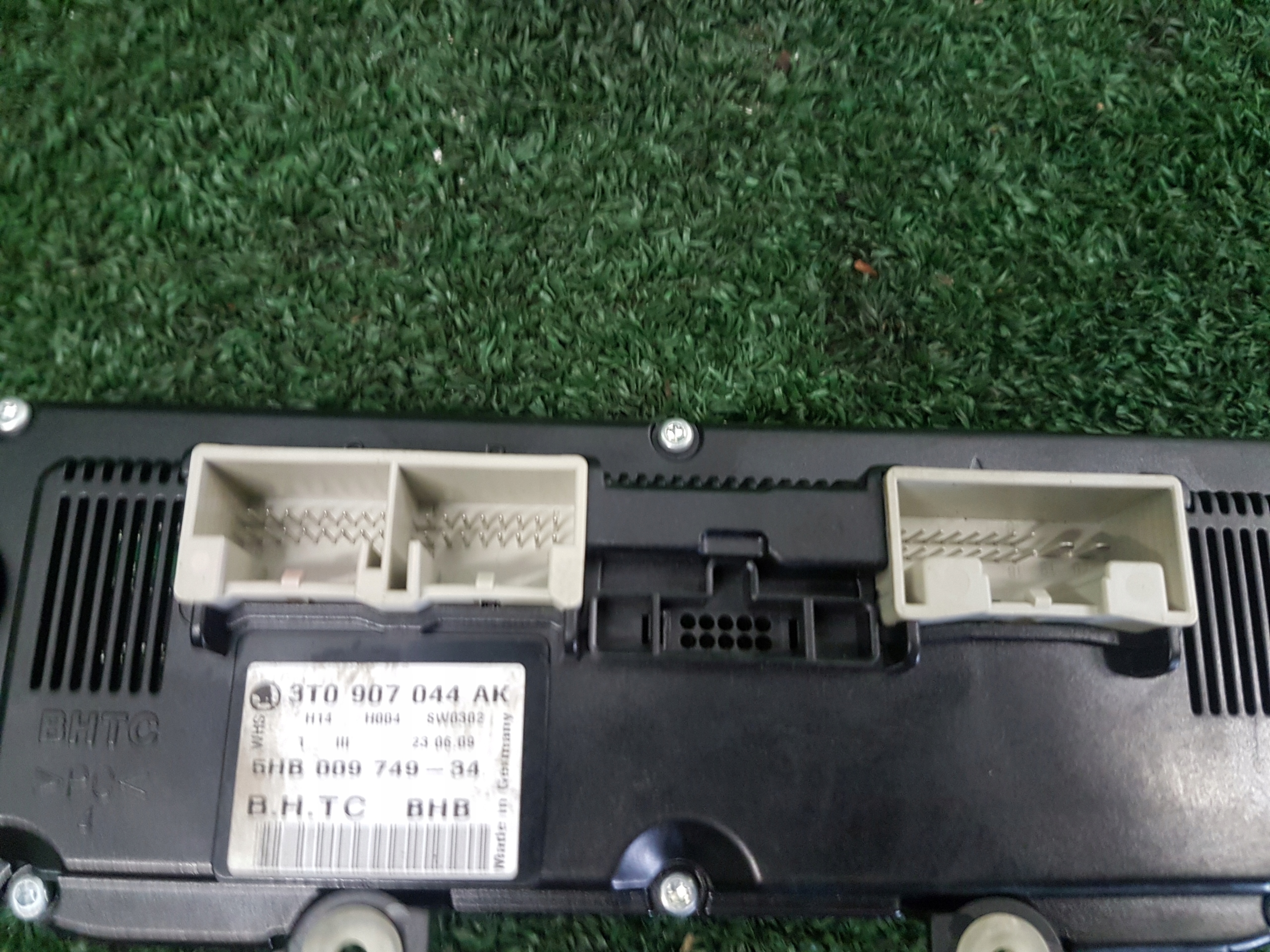 control panel air conditioning devices SKODA OCTAVIA 2