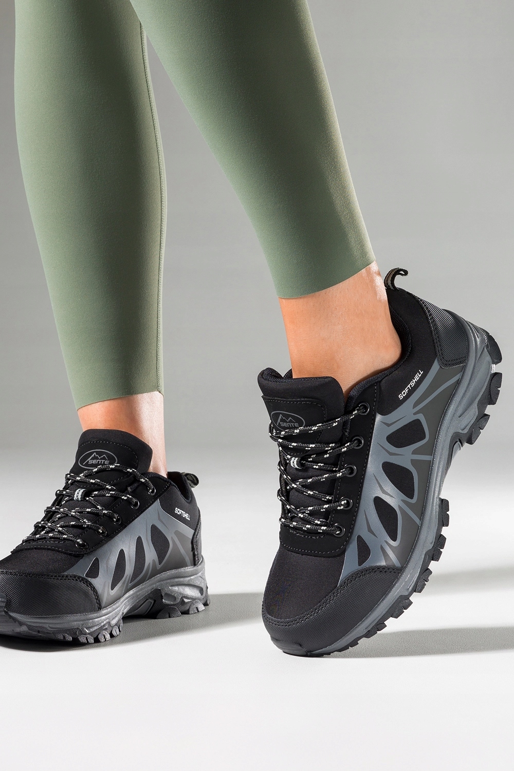 OBUWIE TREKKINGOWE DAMSKIE SOFTSHELL CZARNE SZNUROWANE SZARE DODATKI r 41 Marka Casu