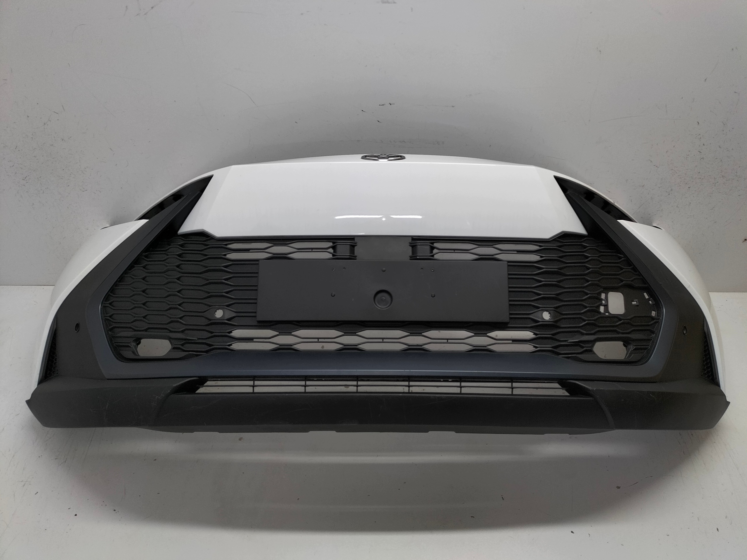 front bumper front TOYOTA CHR C-HR 2 II 23