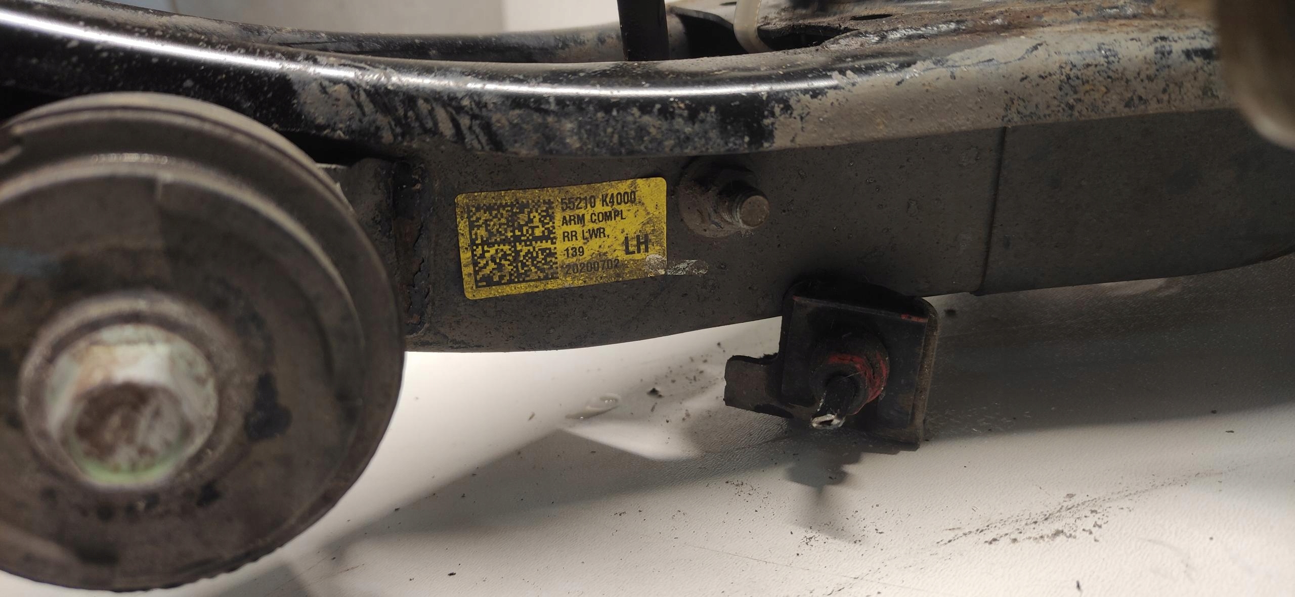 sususpension rear part rear. left swing arm HYUNDAI EV 17-21