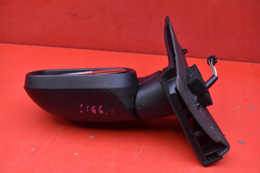 mirror left black, EU FORD FIESTA MK6 01-07 5 PIN