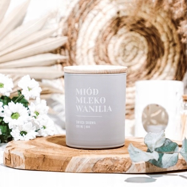 

Świeca sojowa Miód Mleko Wanilia 200ml 40h
