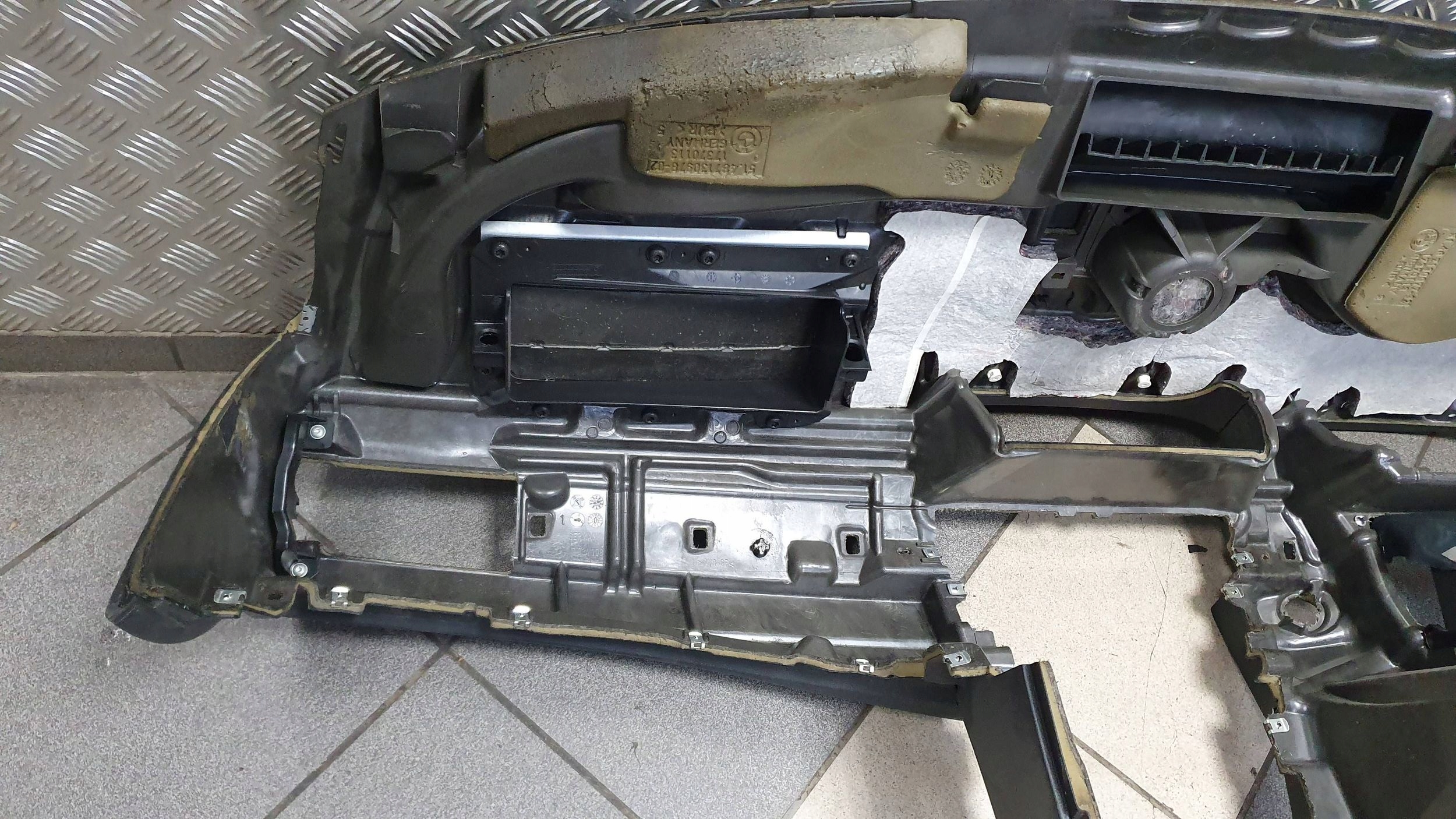dashboard console cockpit BMW 5 E60 E61 03