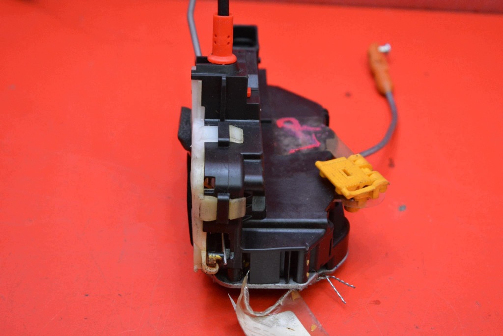 lock door left front front EU OPEL ZAFIRA C TOURER 12-16