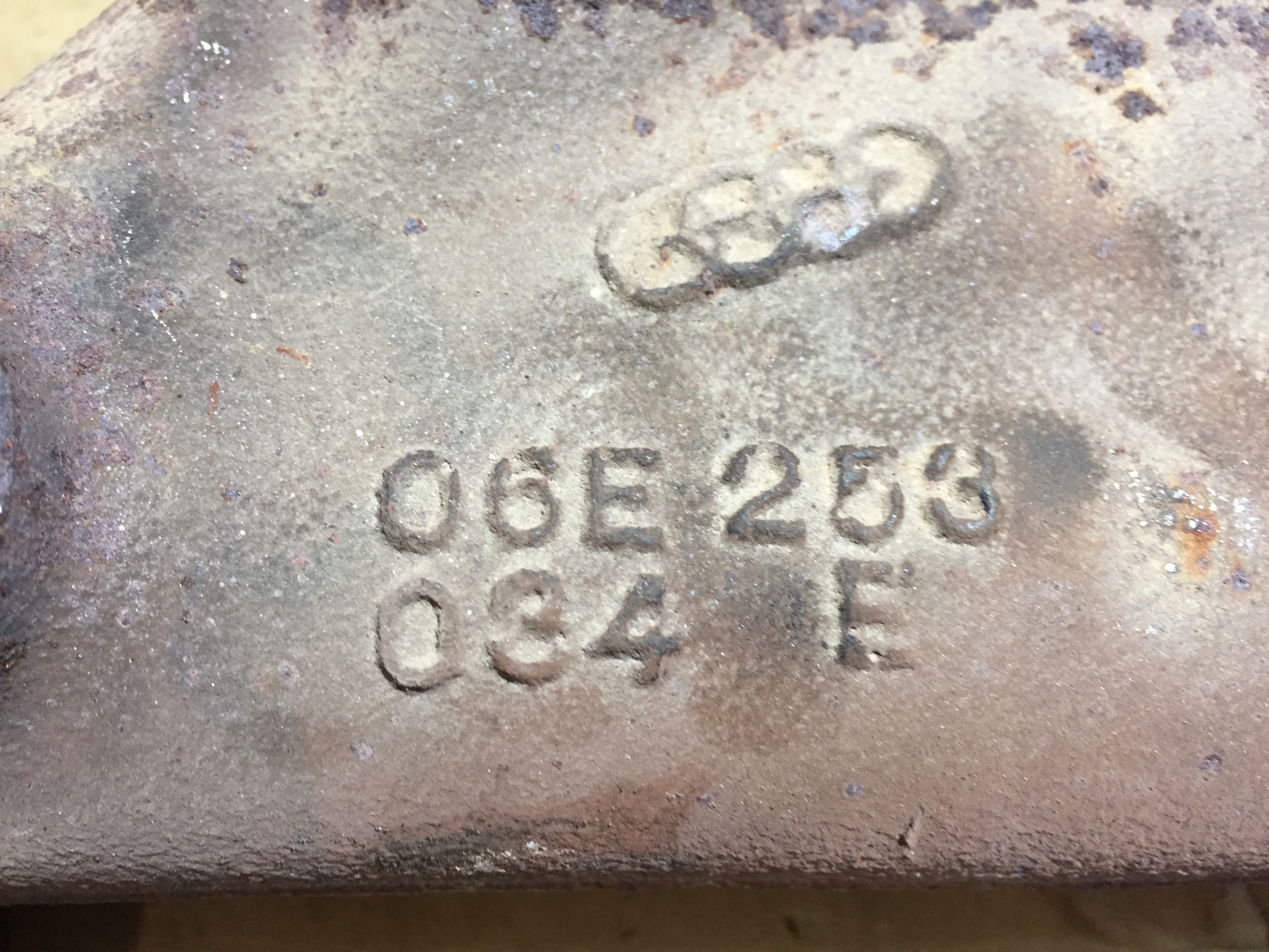 AUDI A6 C6 Collettore scarico usato Destra 06E253034E