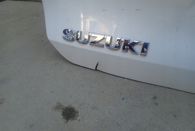 KLAPA TYŁ POKRYWA BAGAŻNIKA SUZUKI SWACE 20- Producent części Suzuki OE