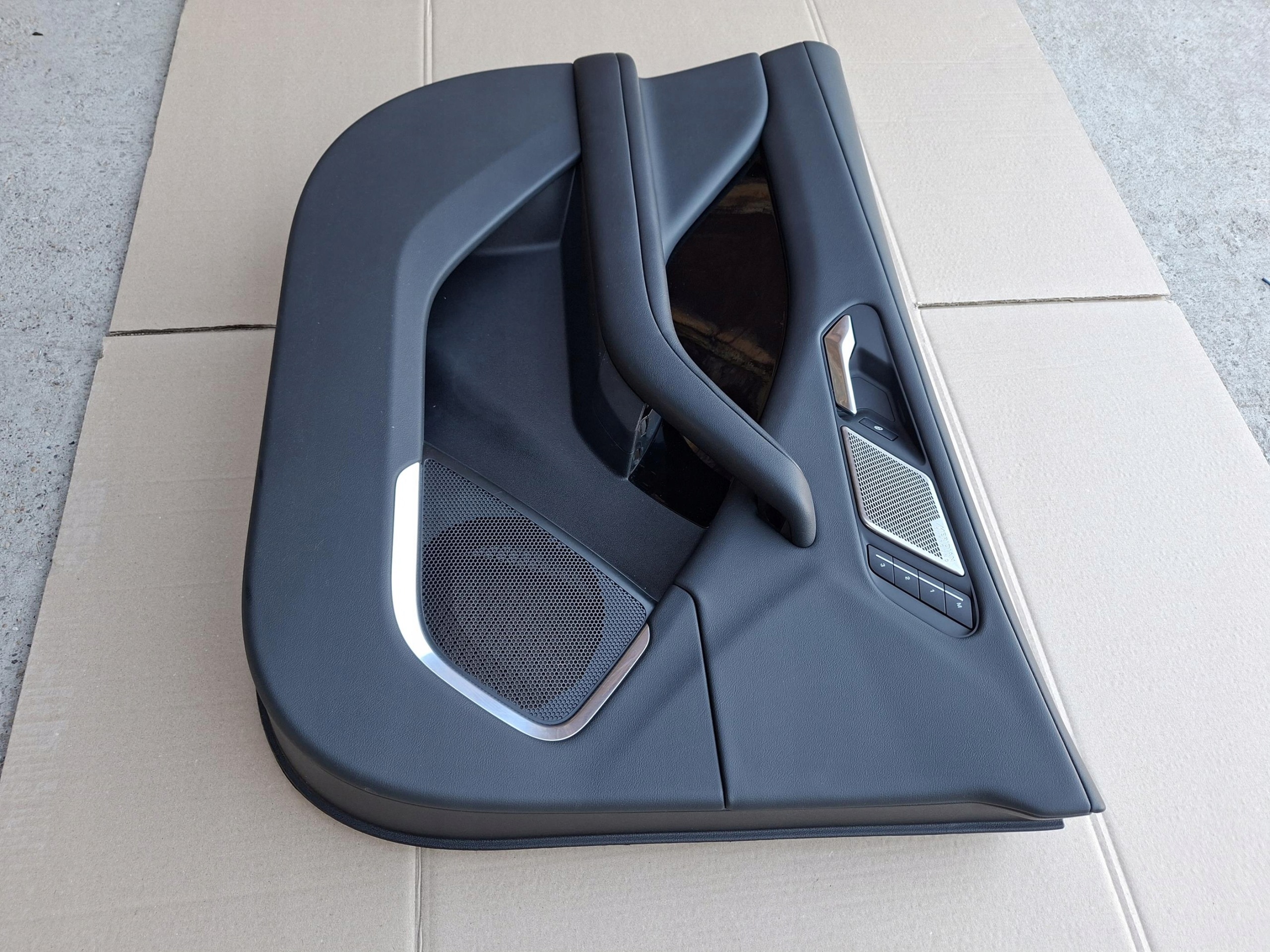 side door front front left upholstery JAGUAR and-PACE X590 EV400