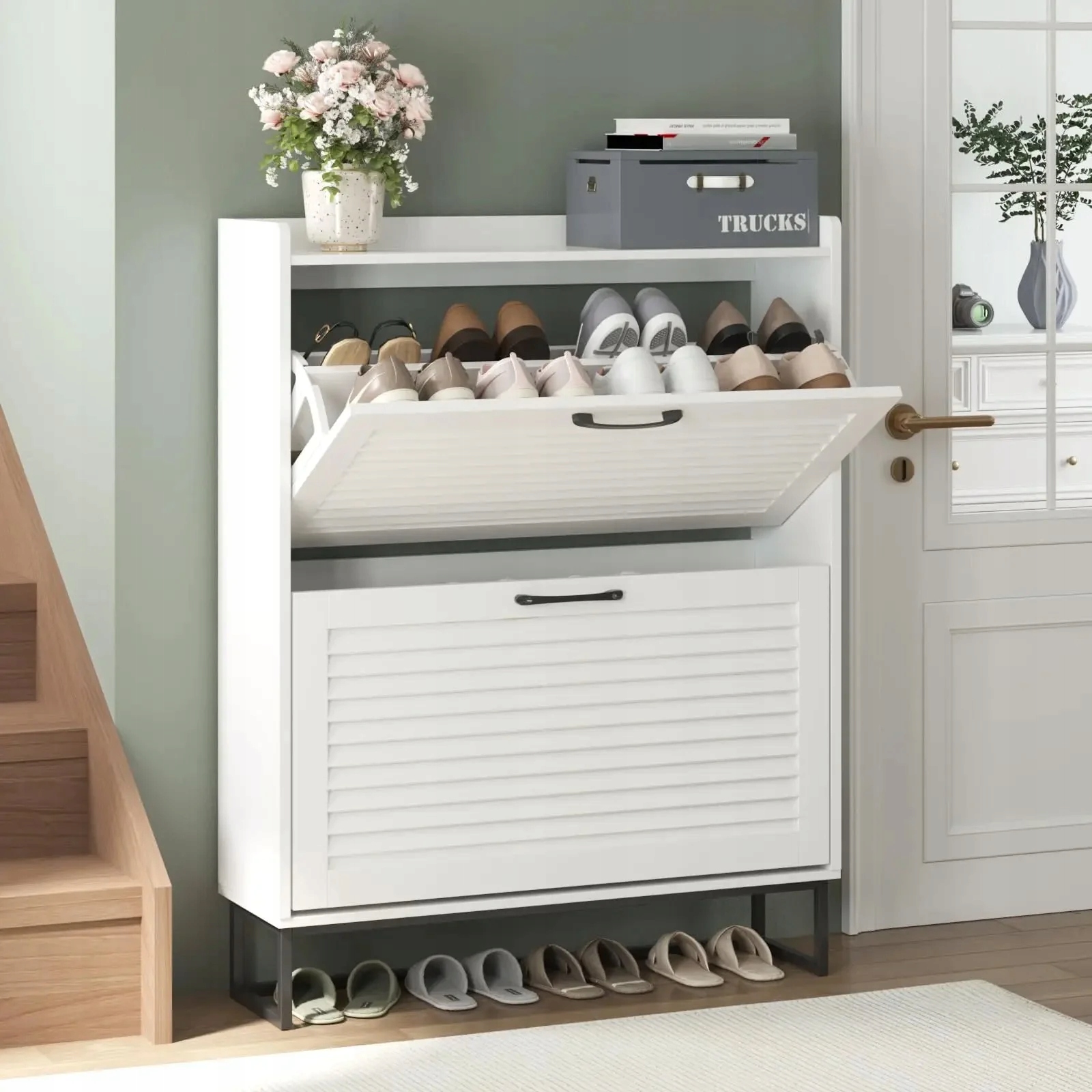Skriňa na uloženie topánok s 2 klopovými dverami do predsiene