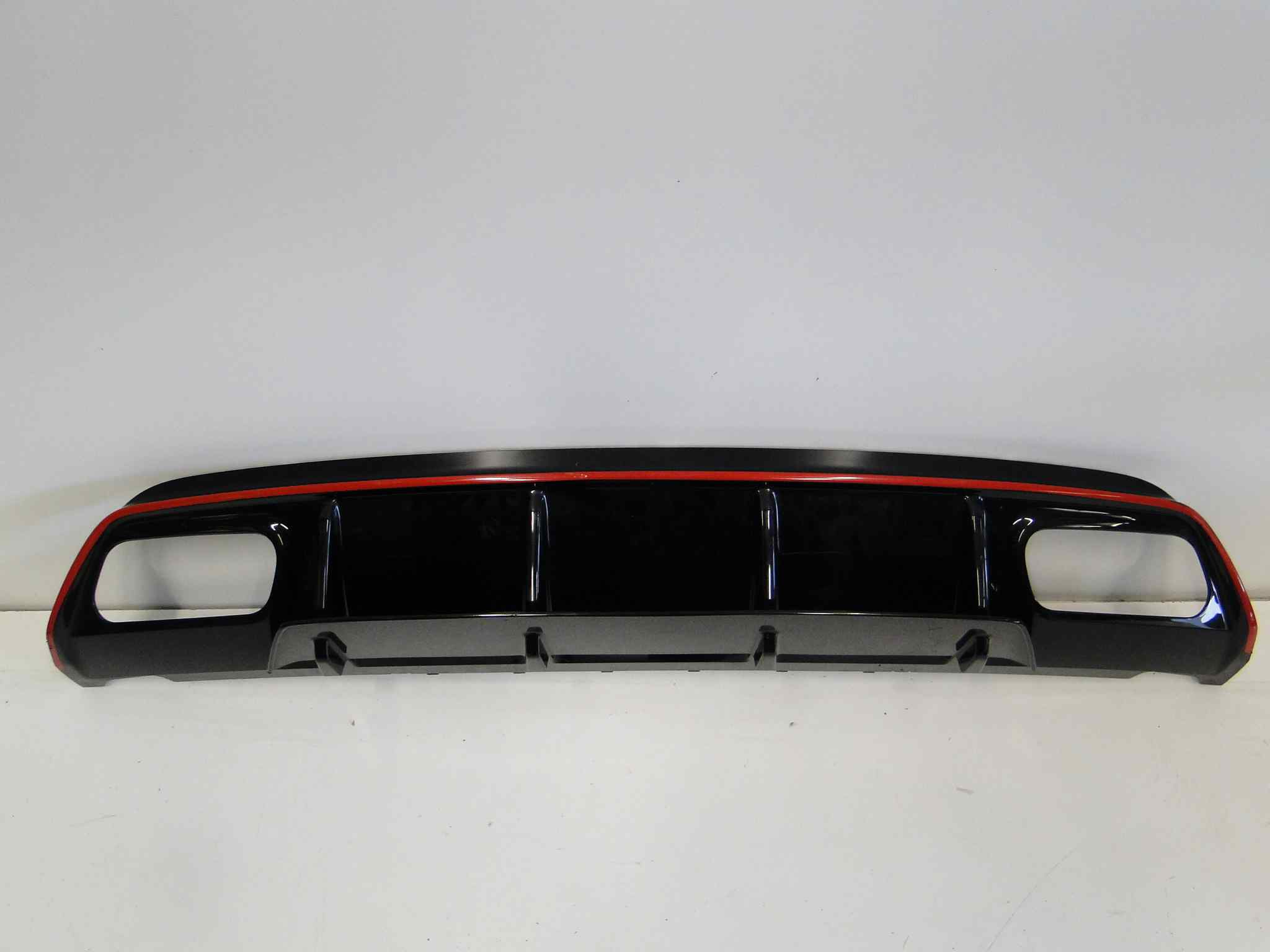 MERCEDES A KLASA W176 176 DYFUZOR TYLNY 45 AMG Strona zabudowy tył