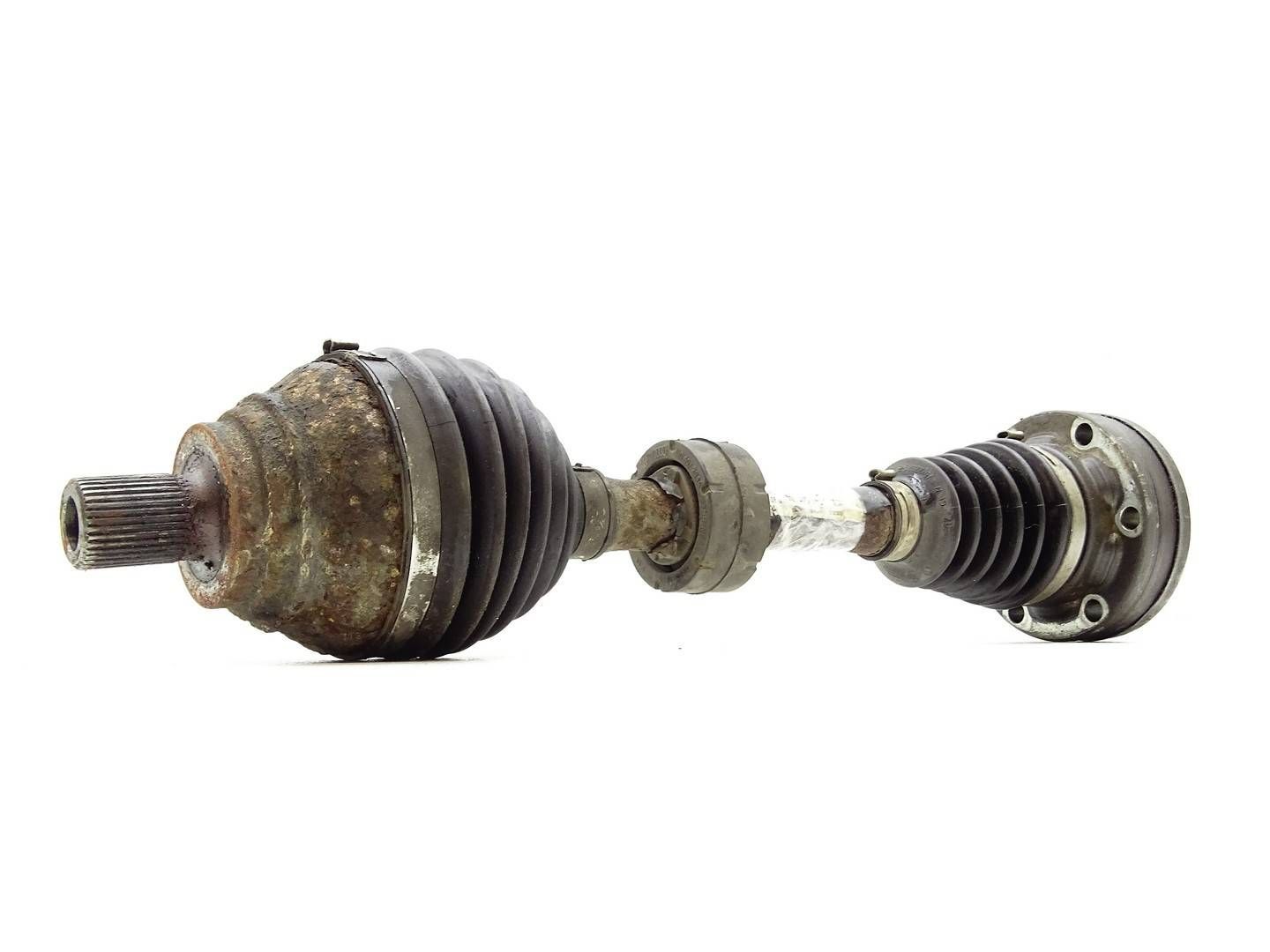 semi-axis left left front front short. AUDI A3 8V 2.0 TDI 5Q0407271BM