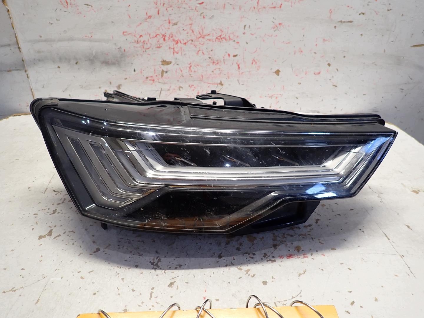 light front front right AUDI A6 C8 2018- FULL LED MATRIX 4K0941036