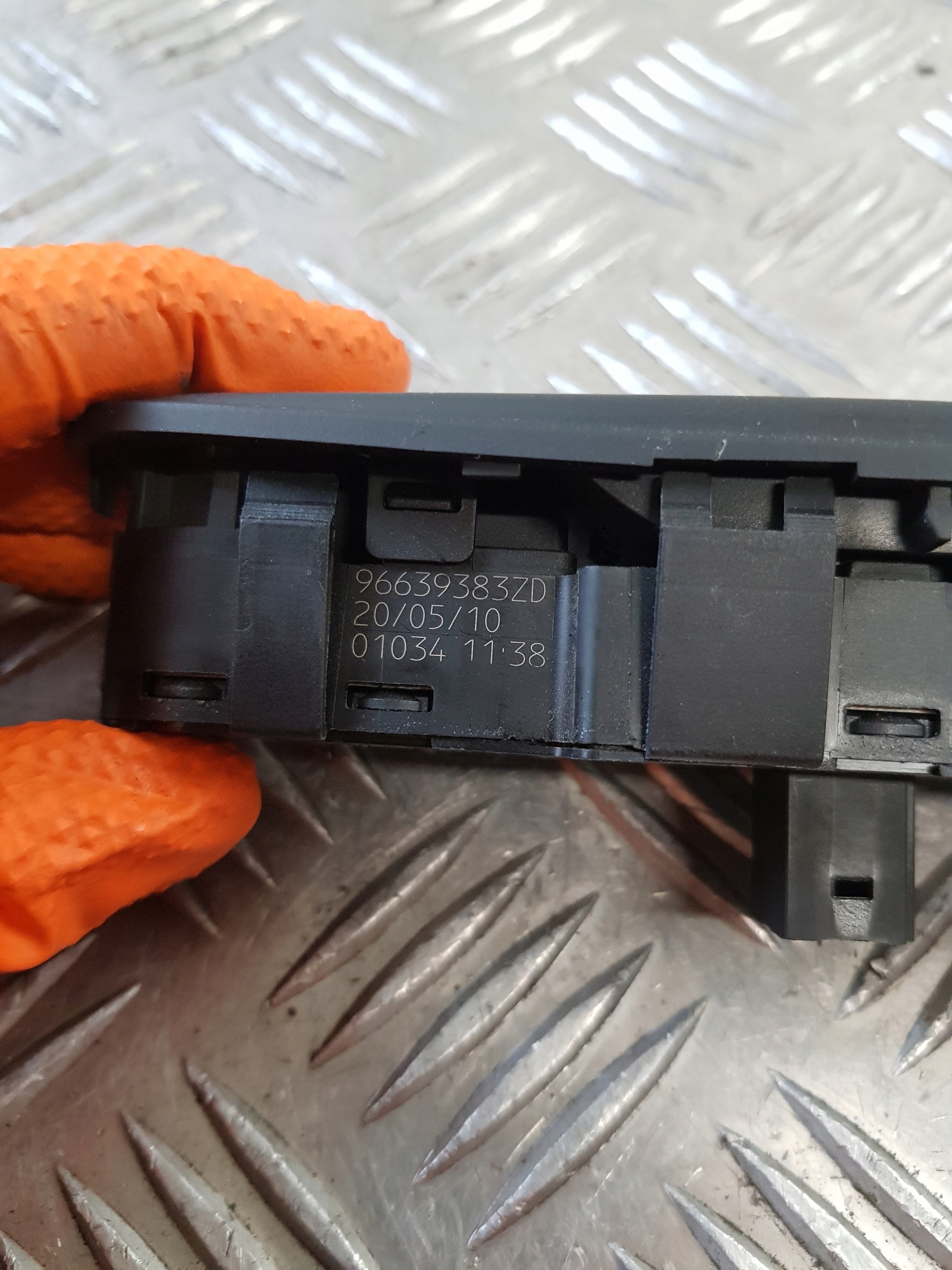 PANEL window control switch of mirrors 96639383ZD CITROEN C4 and PICASSO 10R