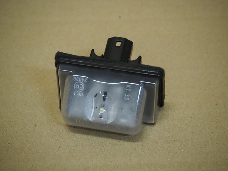 СВЕТОДИОДНАЯ ЛАМПА НОМЕРНОГО ЗНАКА MAZDA CX-5 CX5 II