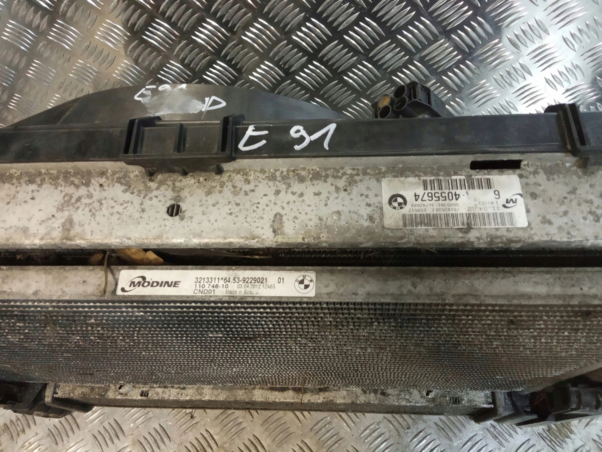 ventilátor chladiče KOMPLET BMW E90 E91 2.0 D