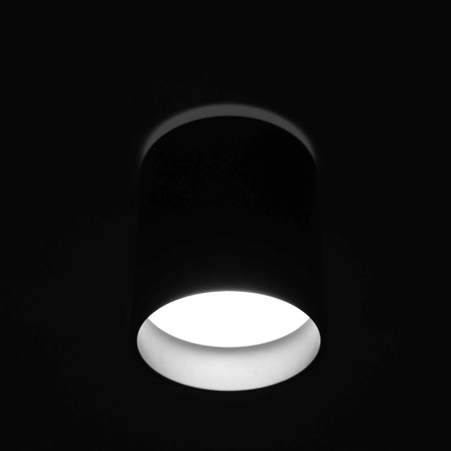 OPRAWA NATYNKOWA HALOGENOWA TUBA LED 7W Liczba punktów światła 1