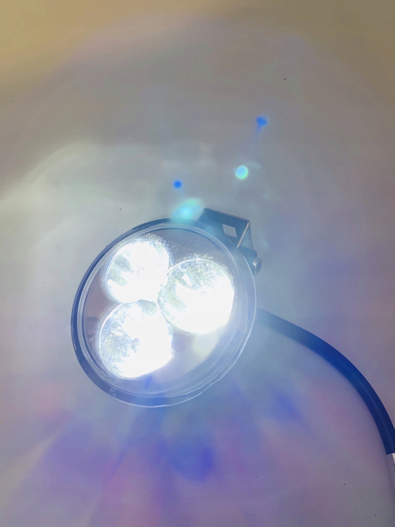 LAMPA DALEKOSIĘŻNA 3 LED MAŁA SZPERACZ 12V 24V Kształt okrągły