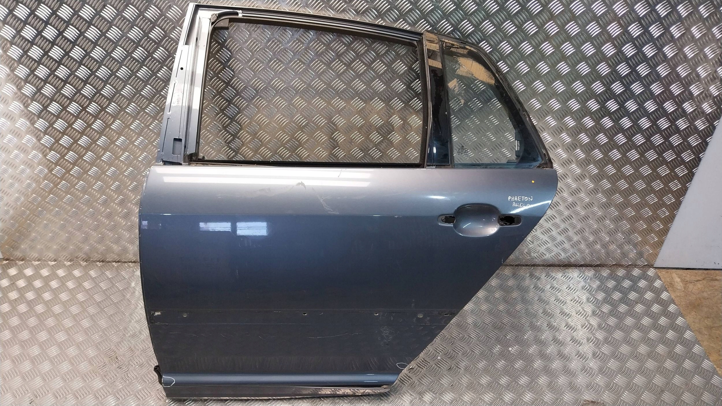 door rear part left VW PHAETON 02